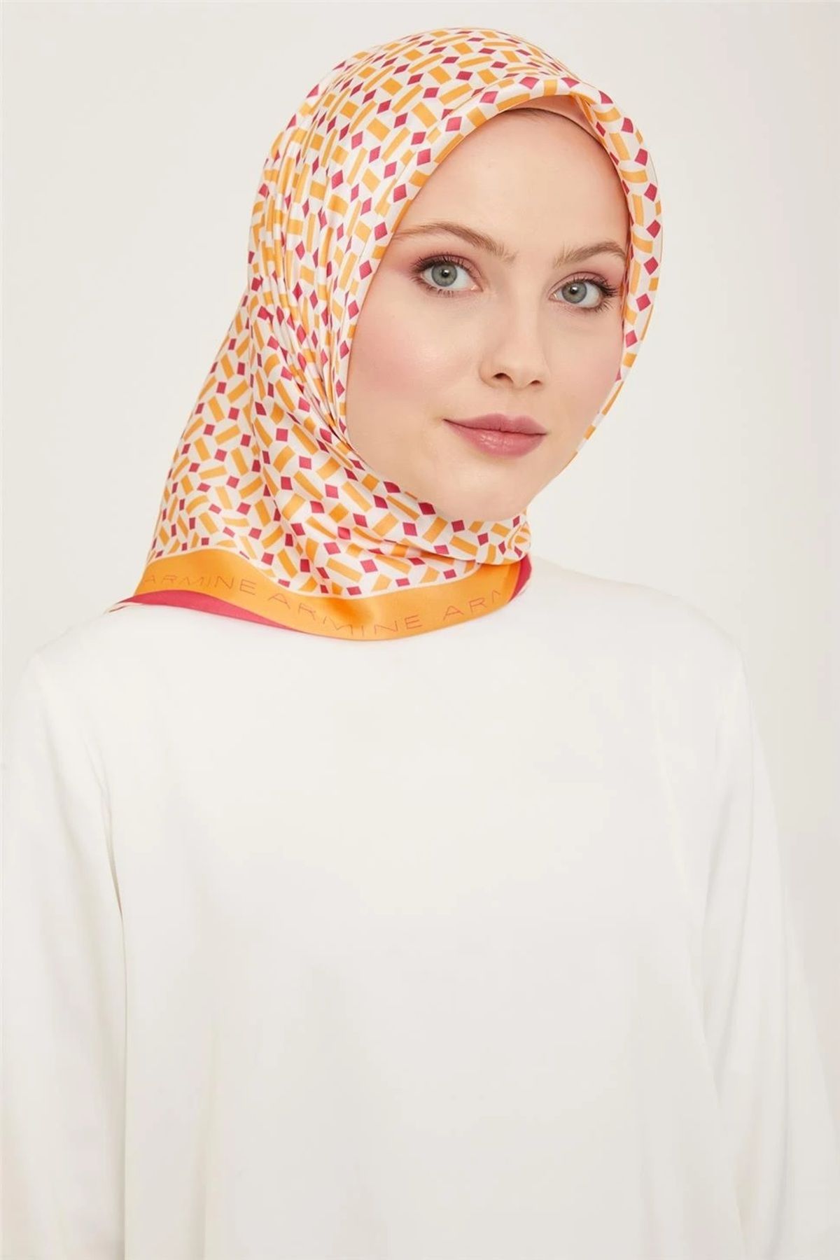 Armine 52 Eșarfă De Mătase Armine Twill 9151d - One Size
