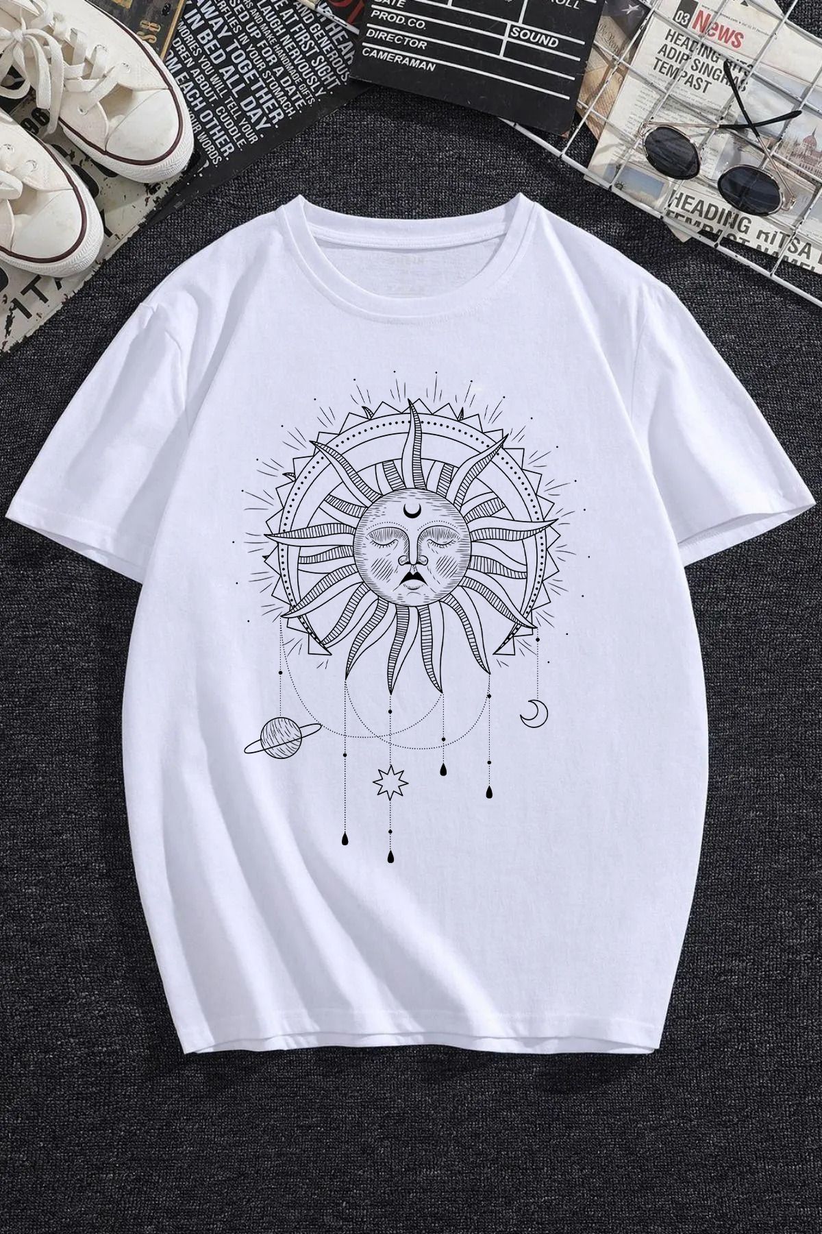JAMPY Unisex Beyaz Güneş Baskılı Oversize T-shirt