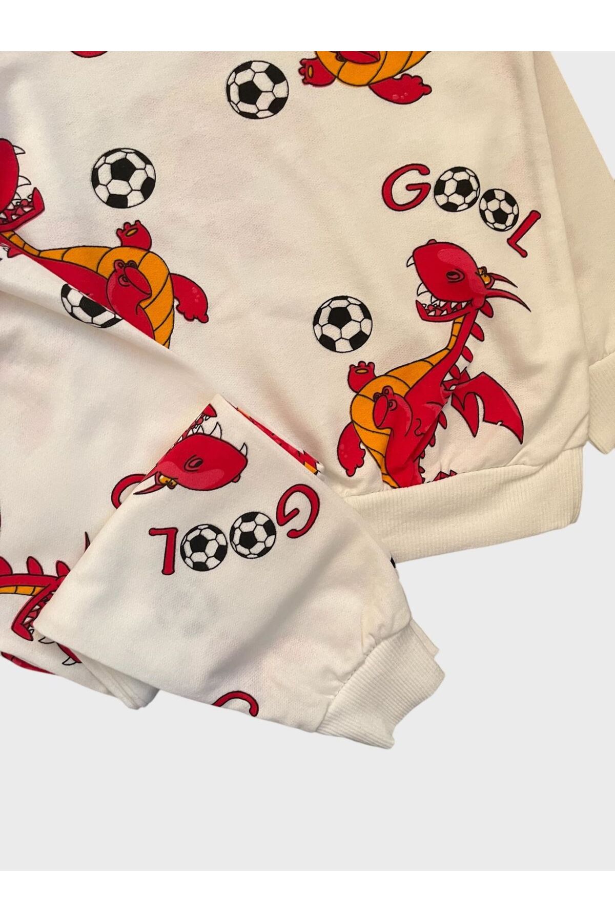 ALİŞ KİDS Erkek Çocuk Pamuklu Şardonlu Beyaz Kırmızı Dinozor Futbol Topu Desenli Uzun Kollu Pijama Takımı fotoğrafı 2 (önizleme)