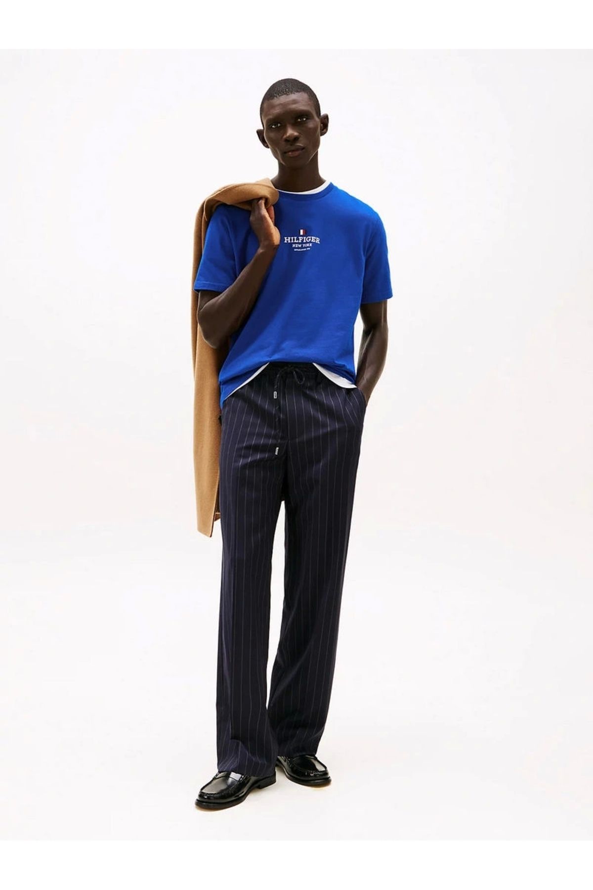 تی شرت یقه خدمه آبی مردانه با لوگو Tommy Hilfiger