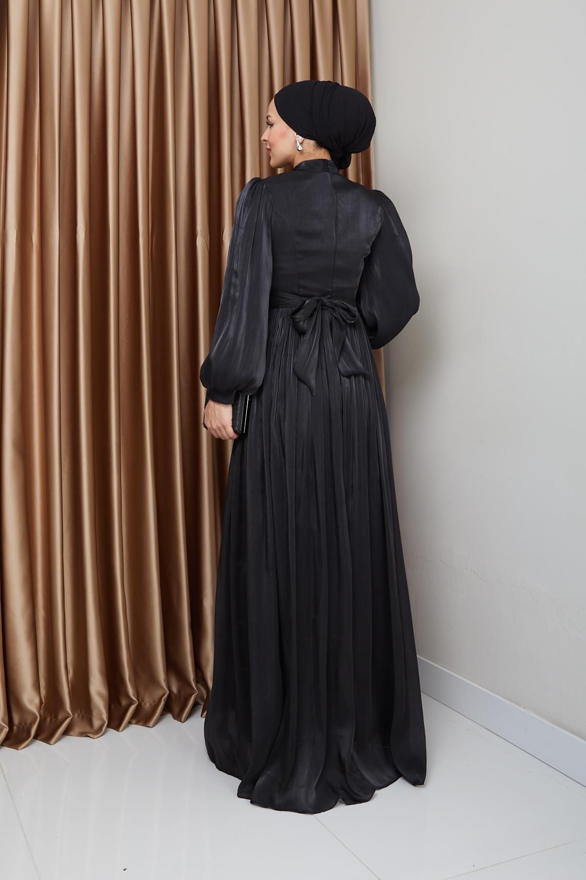 Olcay-Hijab-Abendkleid aus Seide – Yoryo, Taillengürtel und Kordelzug-Detail, SCHWARZ 1225 7