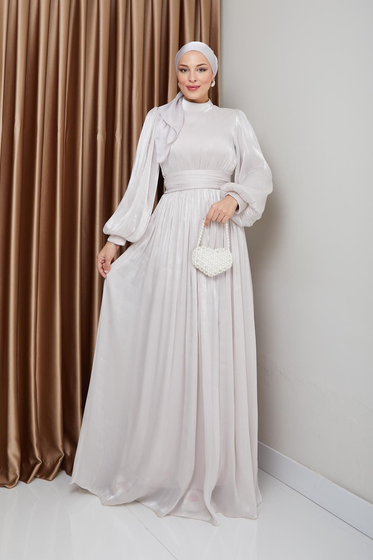 Olcay-Yoryo Silk Hijab Abendkleid mit Taillengürtel und Kordelzug-Detail STONE 1225 4