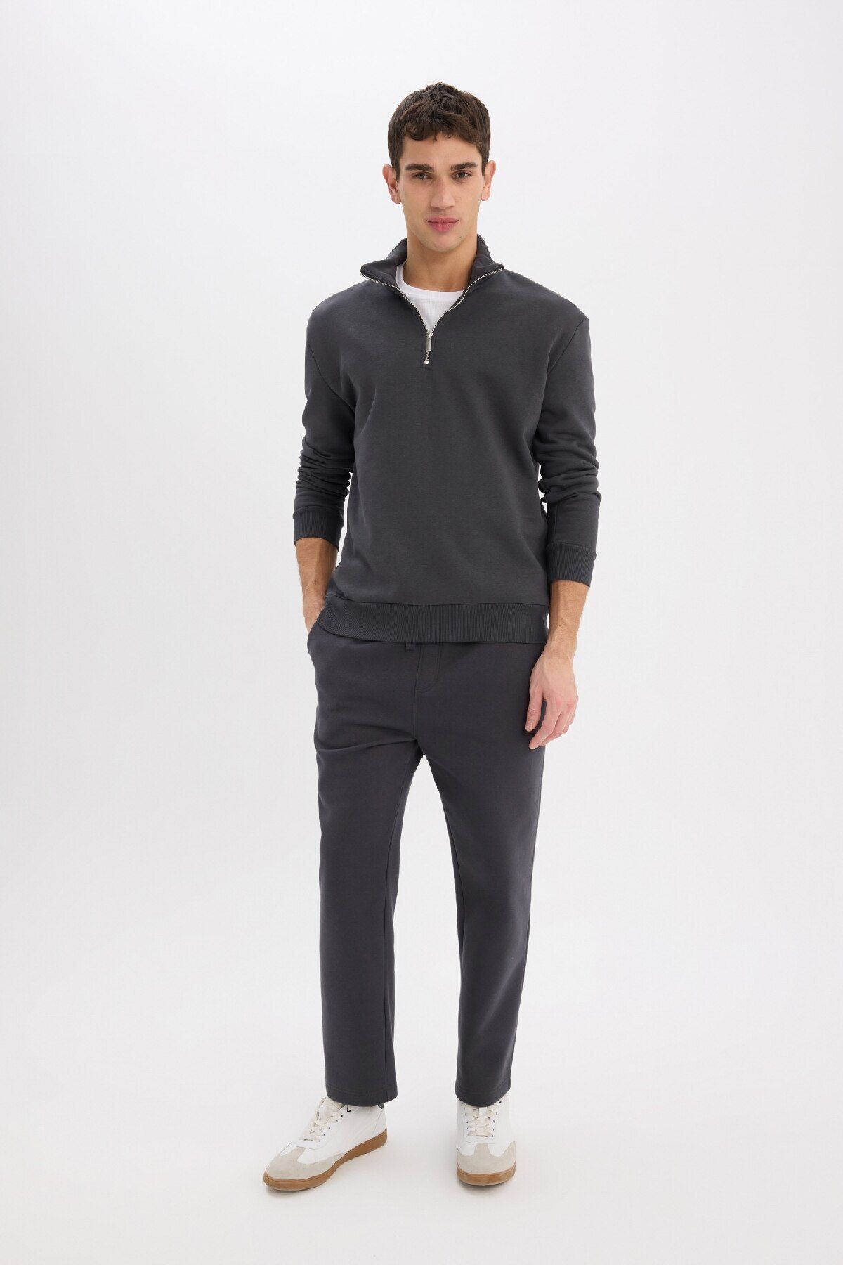 DeFacto-Regular Fit Sweatpants Basic Plain with Fleece Inside, Pockets, Lace-Up Waist, Straight Legs D7836Ax25Sp 2