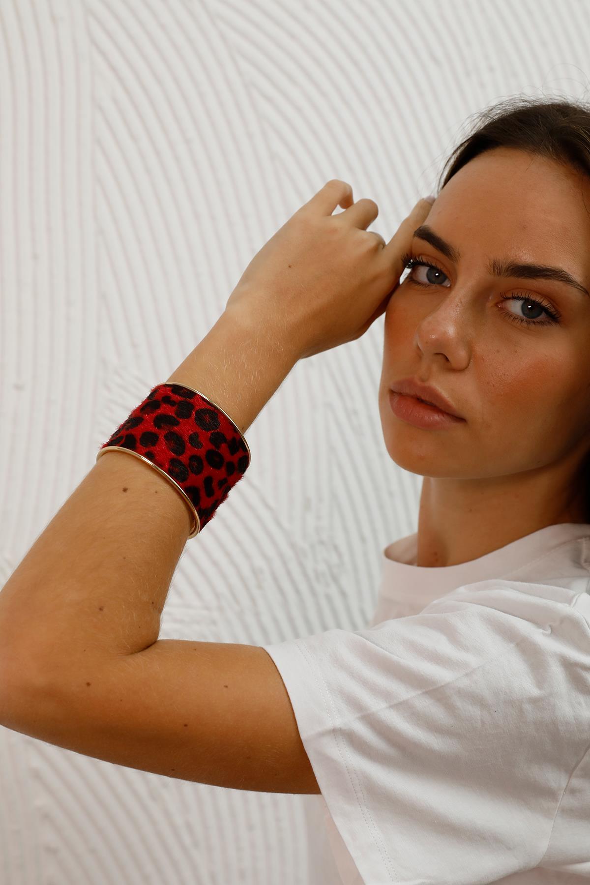 Modex-Leopard Patterned Handcuff Bracelet 3