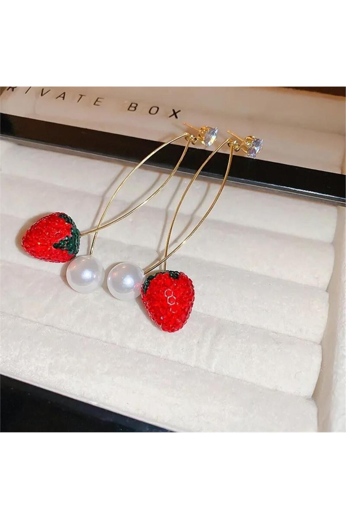 Pelin Aksesuar-Dangle Strawberry Pearl Detailed Earrings 2