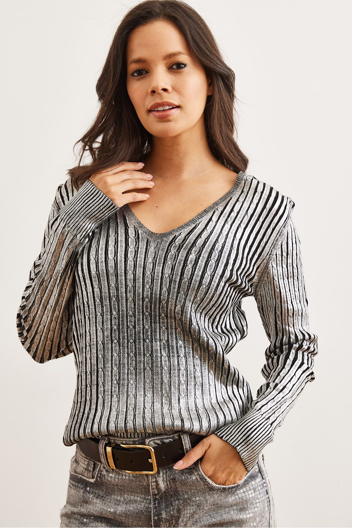 Olalook-Silberner Damen-Strickpullover mit V-Ausschnitt und kleinem Haar, geflochten, metallisch, KZK- 19000944 2