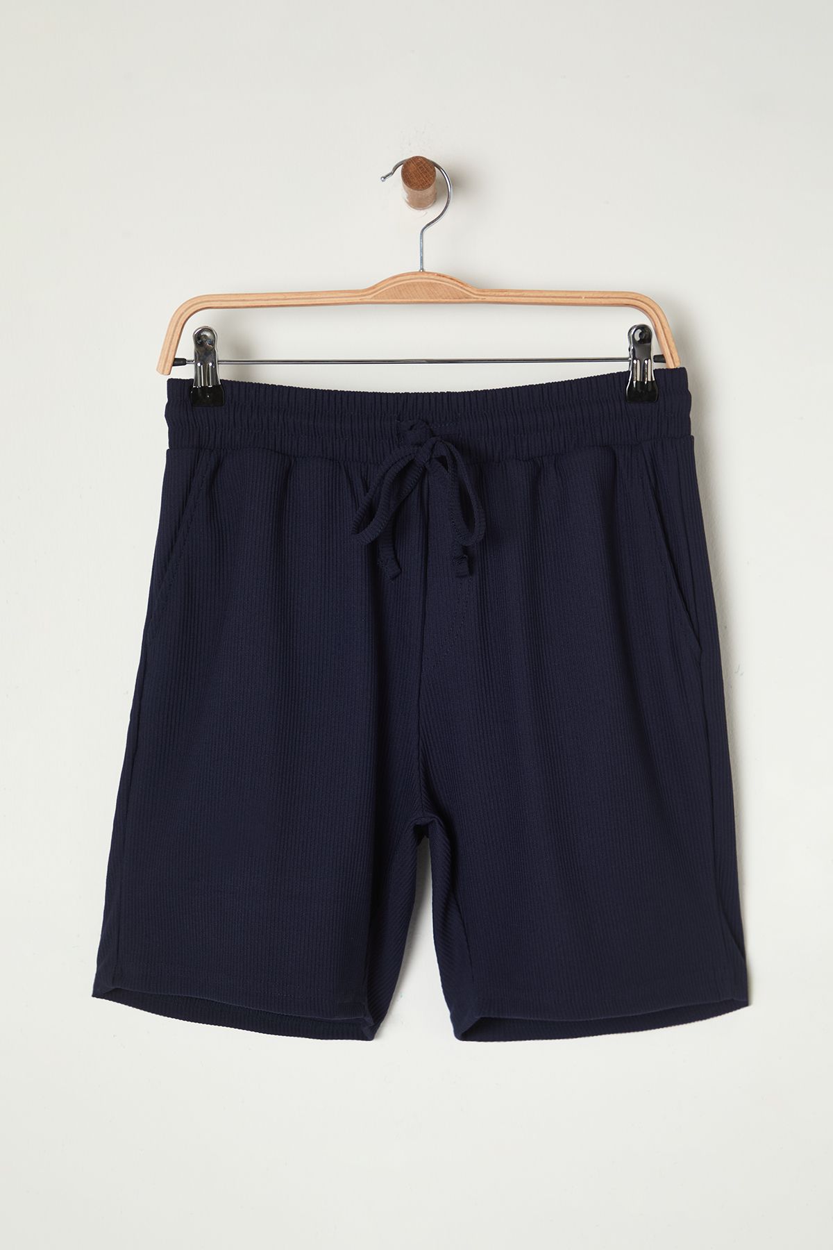 Trendyol Collection-Středně dlouhé tmavě modré osmanské šortky s texturou – Regular Fit, šněrování Tmnss23Sr00039 12