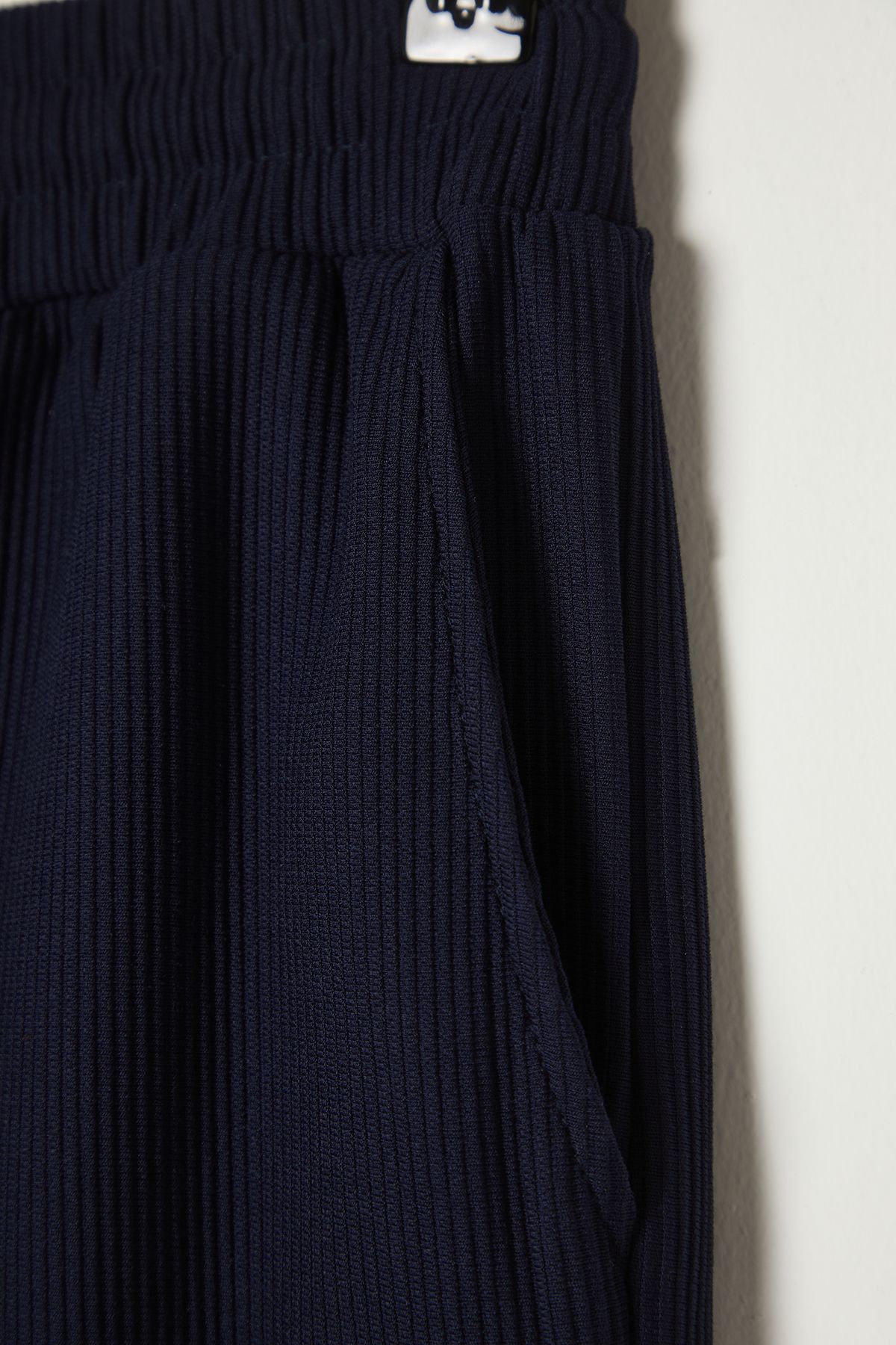 Trendyol Collection-Středně dlouhé tmavě modré osmanské šortky s texturou – Regular Fit, šněrování Tmnss23Sr00039 13