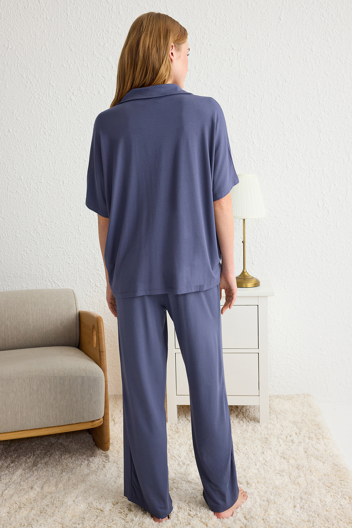 Trendyolmilla  Lacivert Rahat Kalıp Viskon Örme Pijama Takımı THMSS25PT00165 - Görsel 6