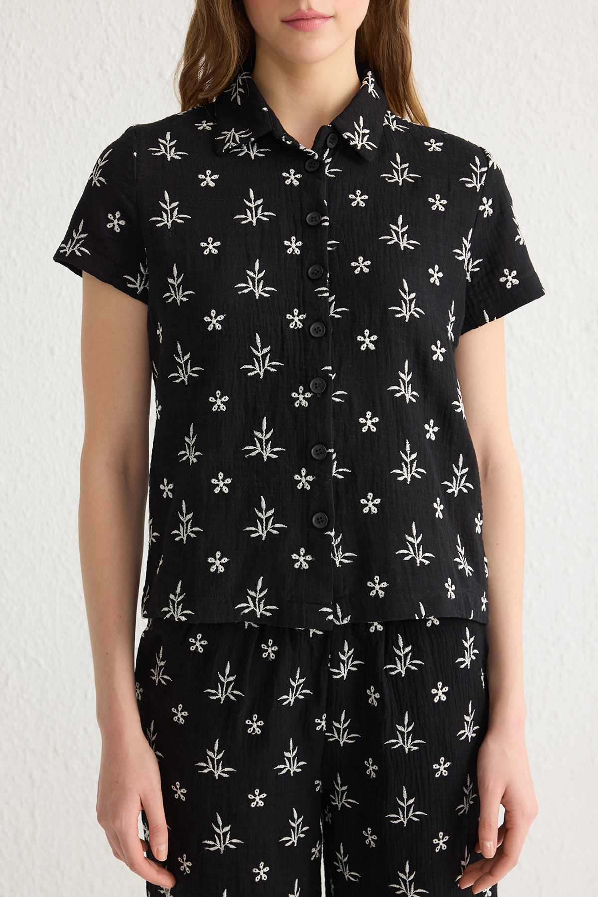 Trendyolmilla  Siyah Brode/Fisto Detaylı Dokuma Alt-Üst Takım TWOSS25AU00019 - Görsel 5