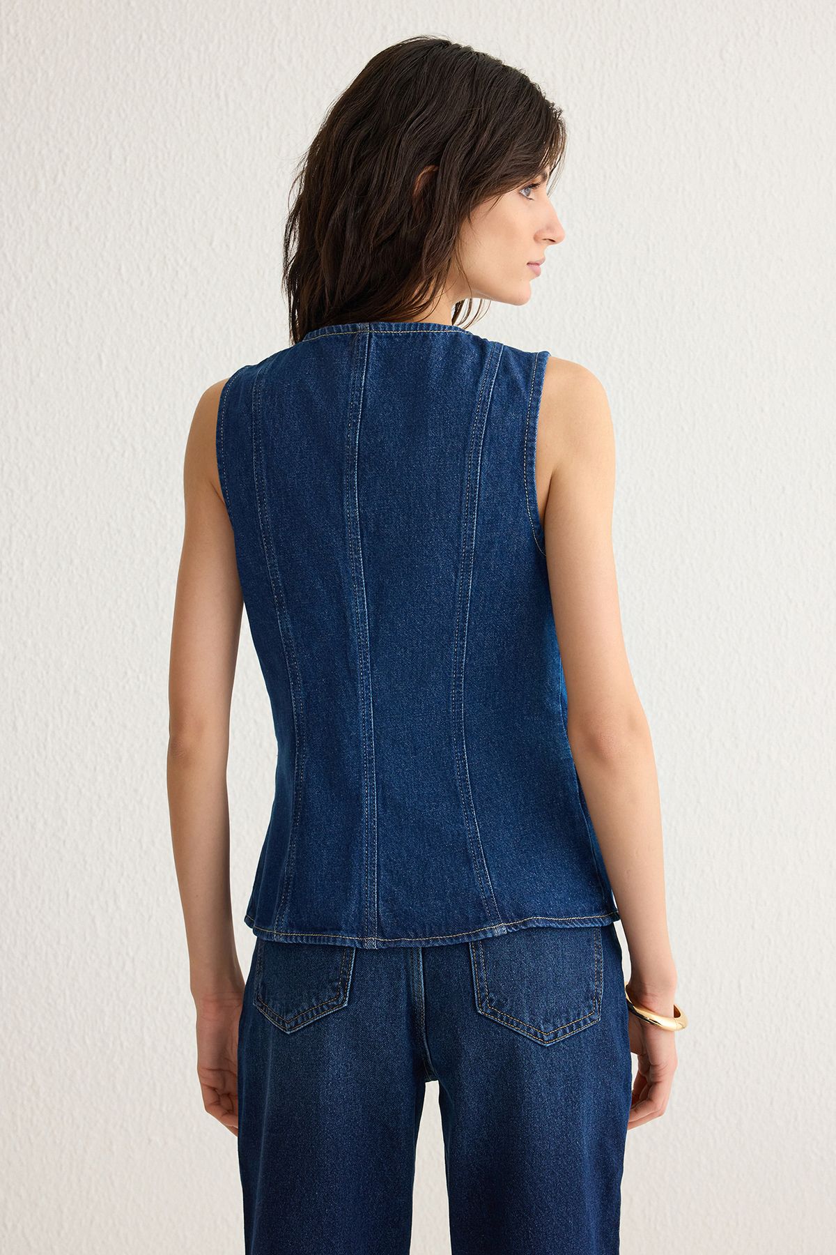 Trendyol Collection-Dark Blue More Sustainable Gold Buttoned Stitching Detailed Denim Vest Twoss25Ye00001 5