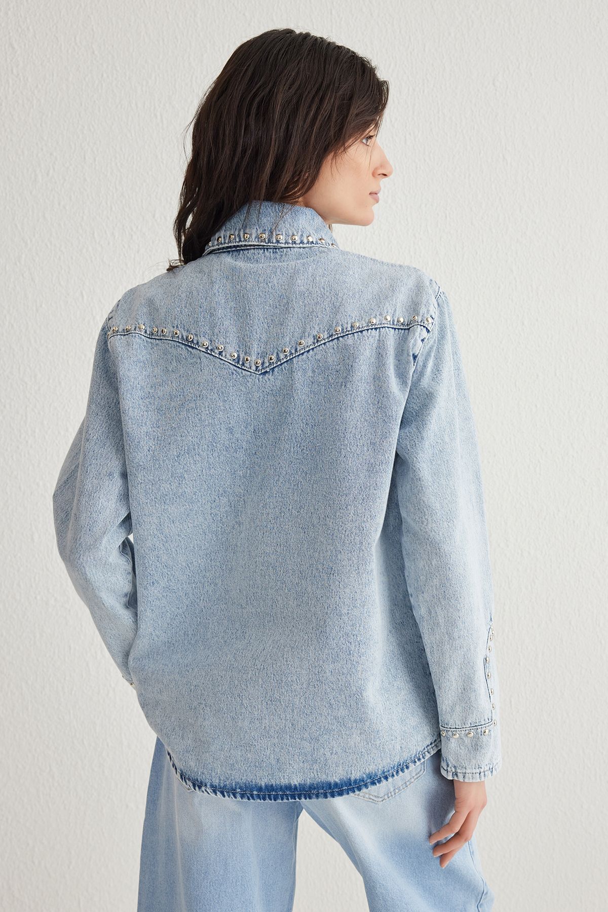 Trendyol Collection-Light Blue Troc Detailed Oversize Denim Jacket Twoss25Ce00014 5