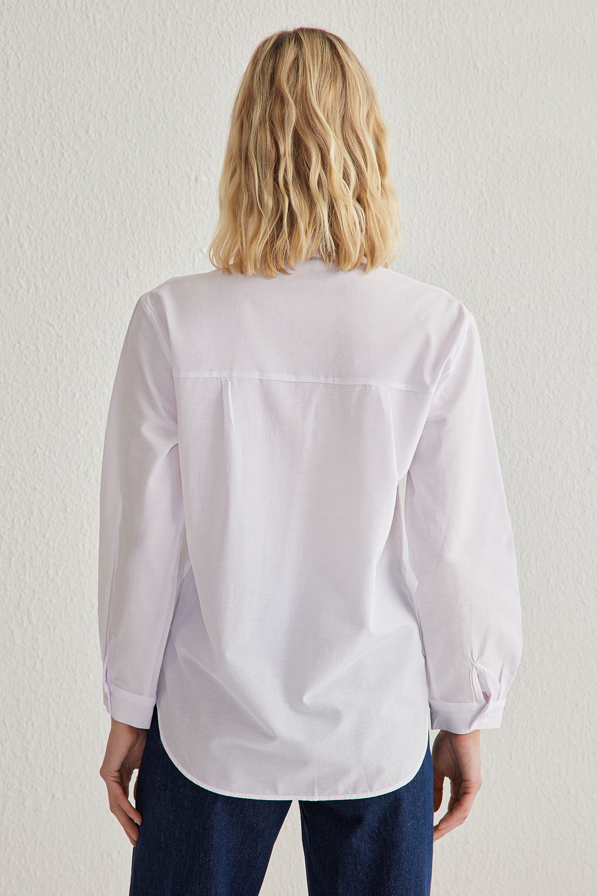 Trendyol Collection-Λευκό πάνω από όλο κέντημα Λεπτομερές υπερμεγέθη φαρδύ υφαντό πουκάμισο TWOSS25GO00094 6