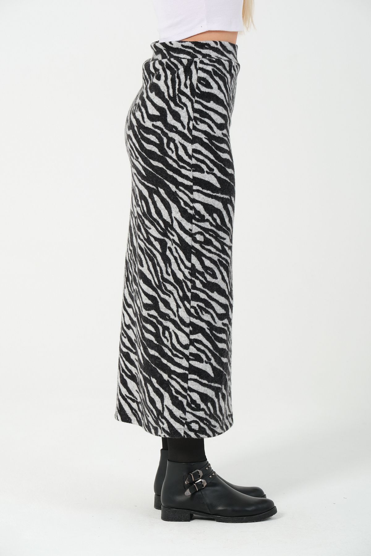 Cozy Mode-Zebra Print Stretchy and Lycra Winter Pencil Skirt - Belt Length 96cm 7