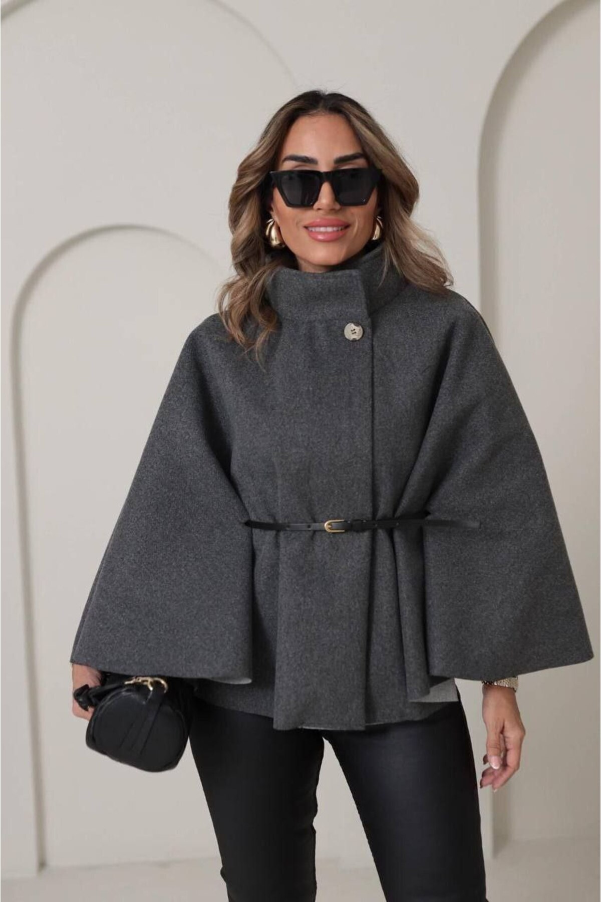 Butik Standart Beden Antrasit Renk Kemerli Kaşe Pelerin Panço