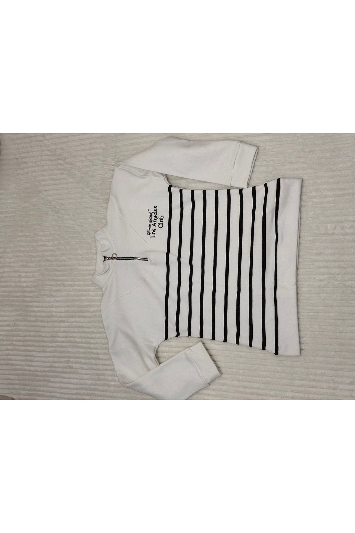 Butik-White Los Angeles Printed Sweatshirt with Half Zip 3