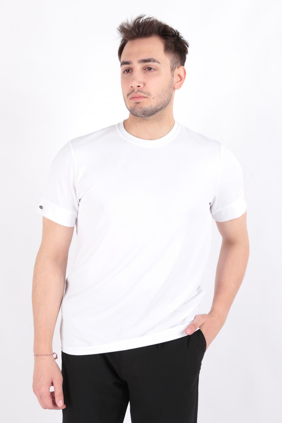 Cazador-4127 Men's Crew Neck T-shirt 1