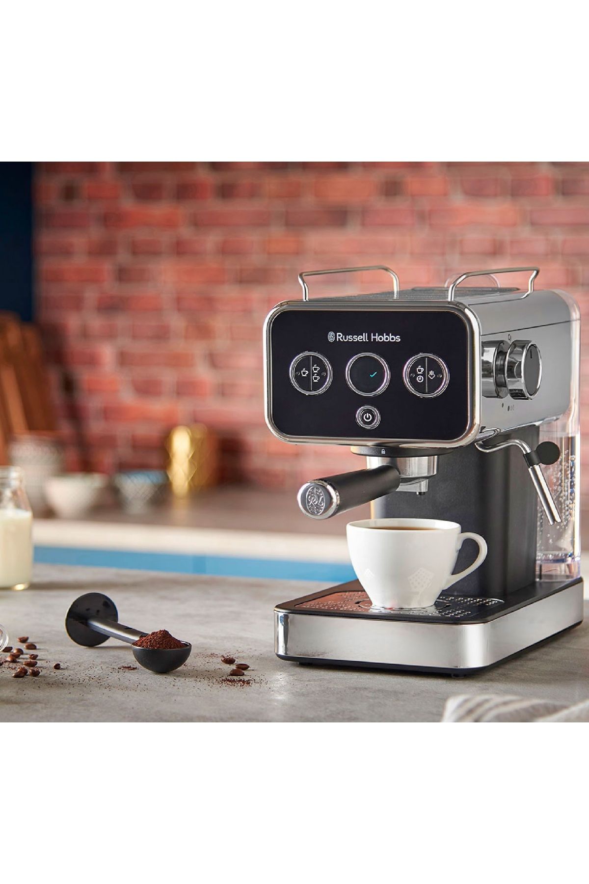 RUSSELL HOBBS Distinctions Seri Espresso Makinesi, Buhar Çubuğu İle Kolay Süt Köpürtme ve Isıtma