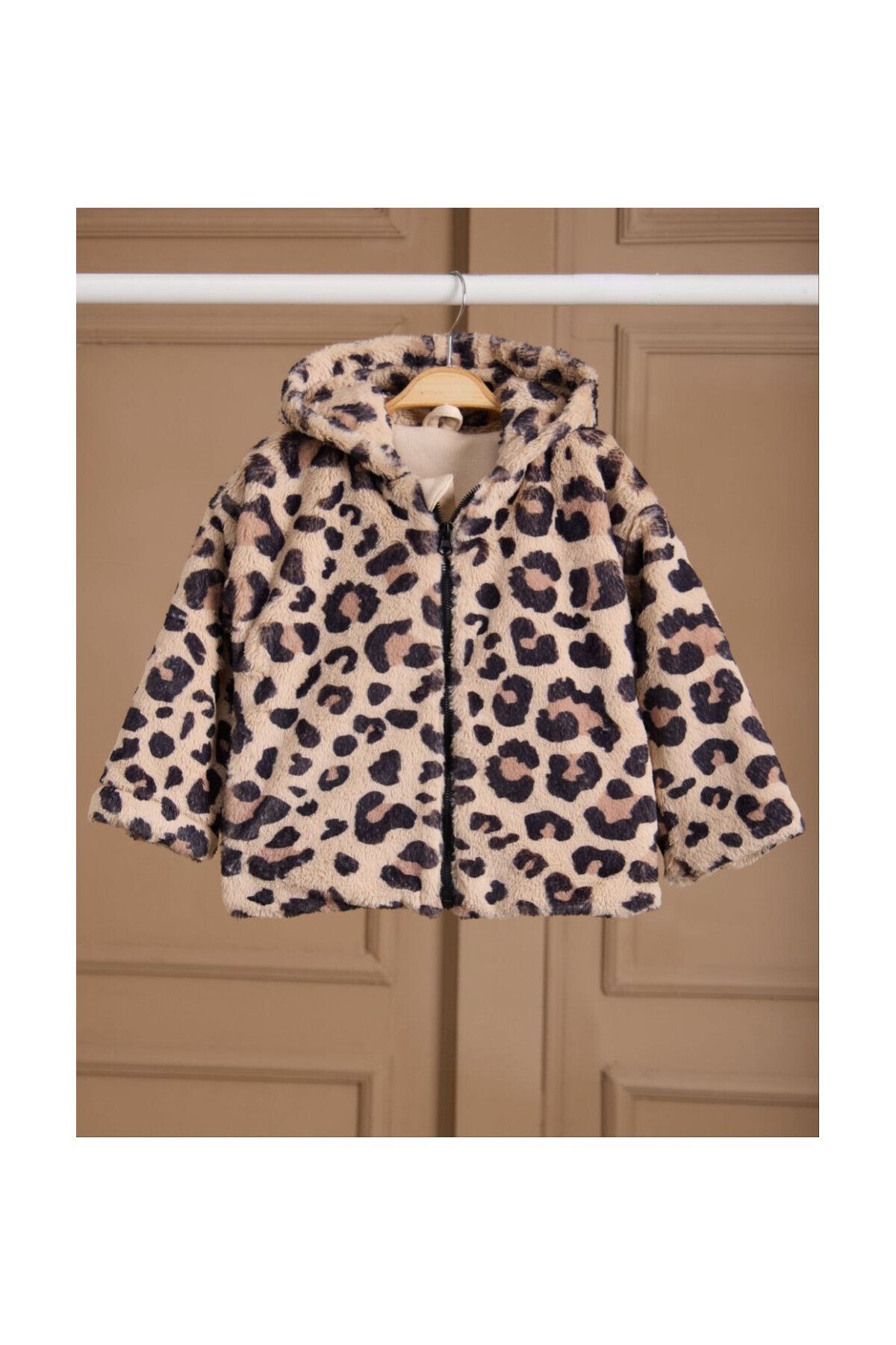 CİCHLİD-Girl Plush Leopard Patterneḋ Fur 1