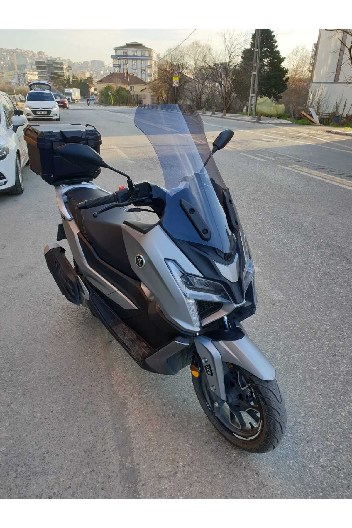 Voge SR1 Siperlik Ön Cam 2023-2025 Model 62cm Füme renk 4mm ORTA BOYLU CAM