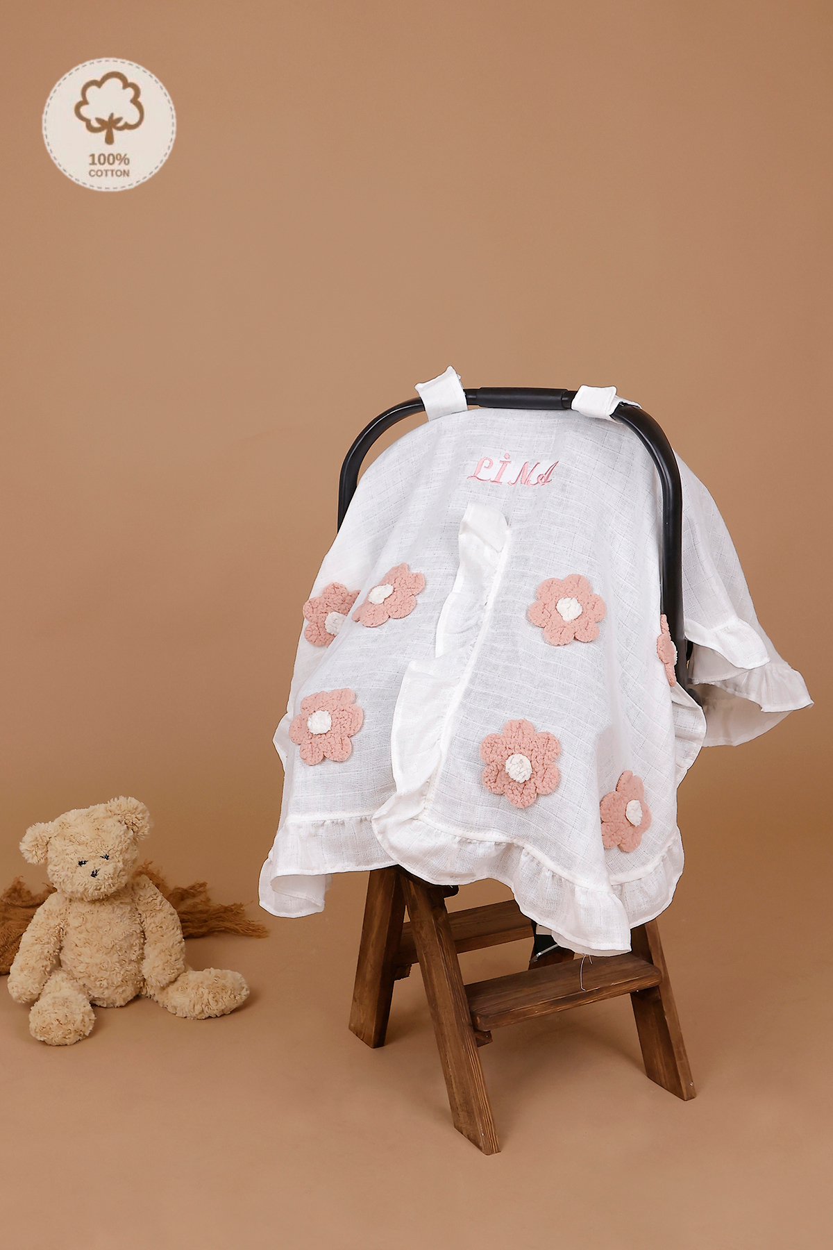 JUNİPERUS Kişiye Özel Nakışlı Fırfırlı Müslin Puset Örtüsü İsime Özel Anakucağı Örtüsü Oeko-Tex Sertifikalı fotoğrafı 4 (önizleme)