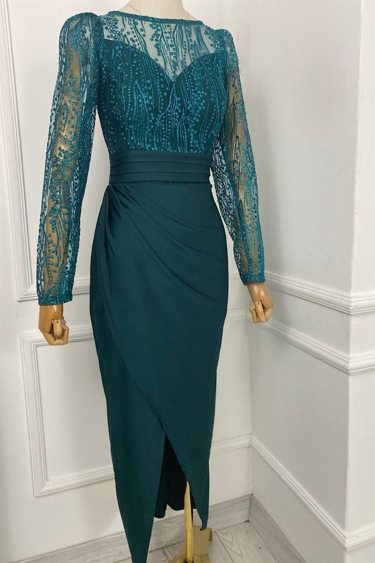 gesmoda-G0392 Rochie cu mânecă lungă cu design Lurex Emerald 5