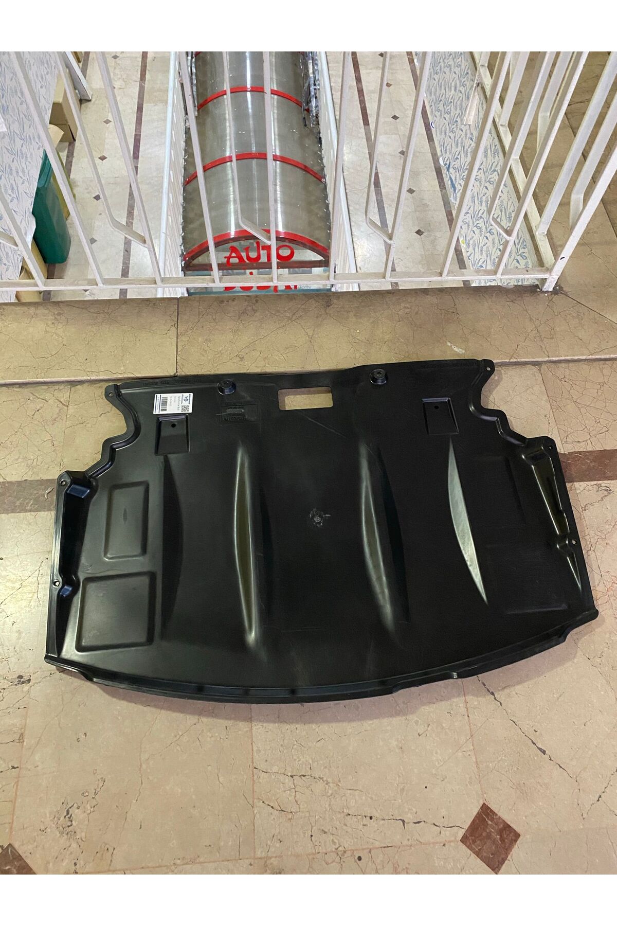 なかミュラー！！ Apexi BMW 5 SERİSİ E60 E61 Uyumlu MOTOR ALT MUHAFAZA PLASTİK