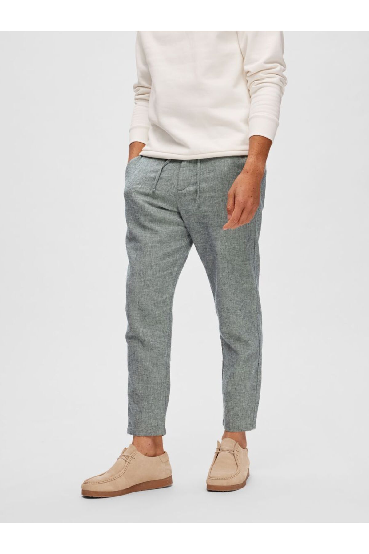 complete the look image
