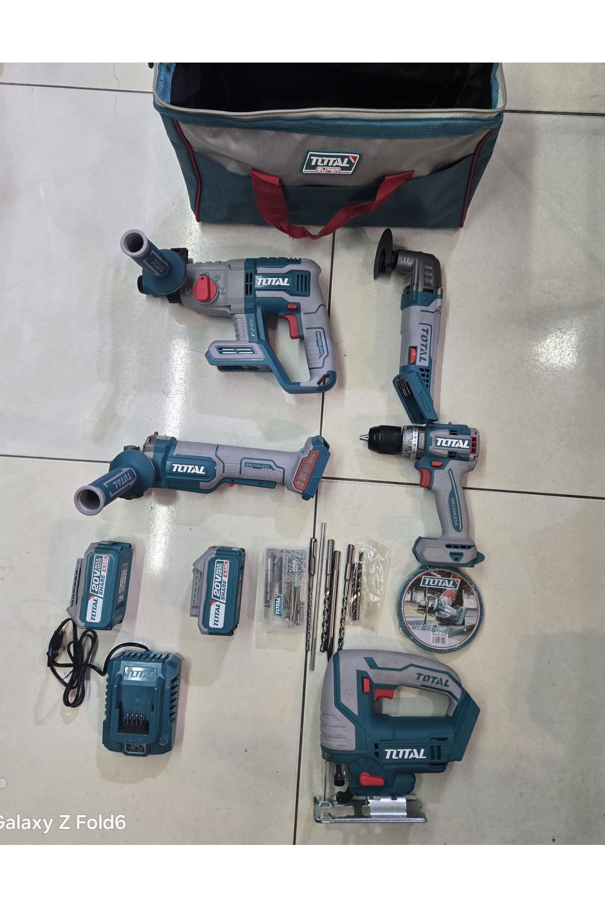 TOTAL 5 Lİ AVANTAJLI AKÜLÜ SET  DEKOBAJ HILTI VİDALAMA SIPİRAL COK AMACLI KESİCİ