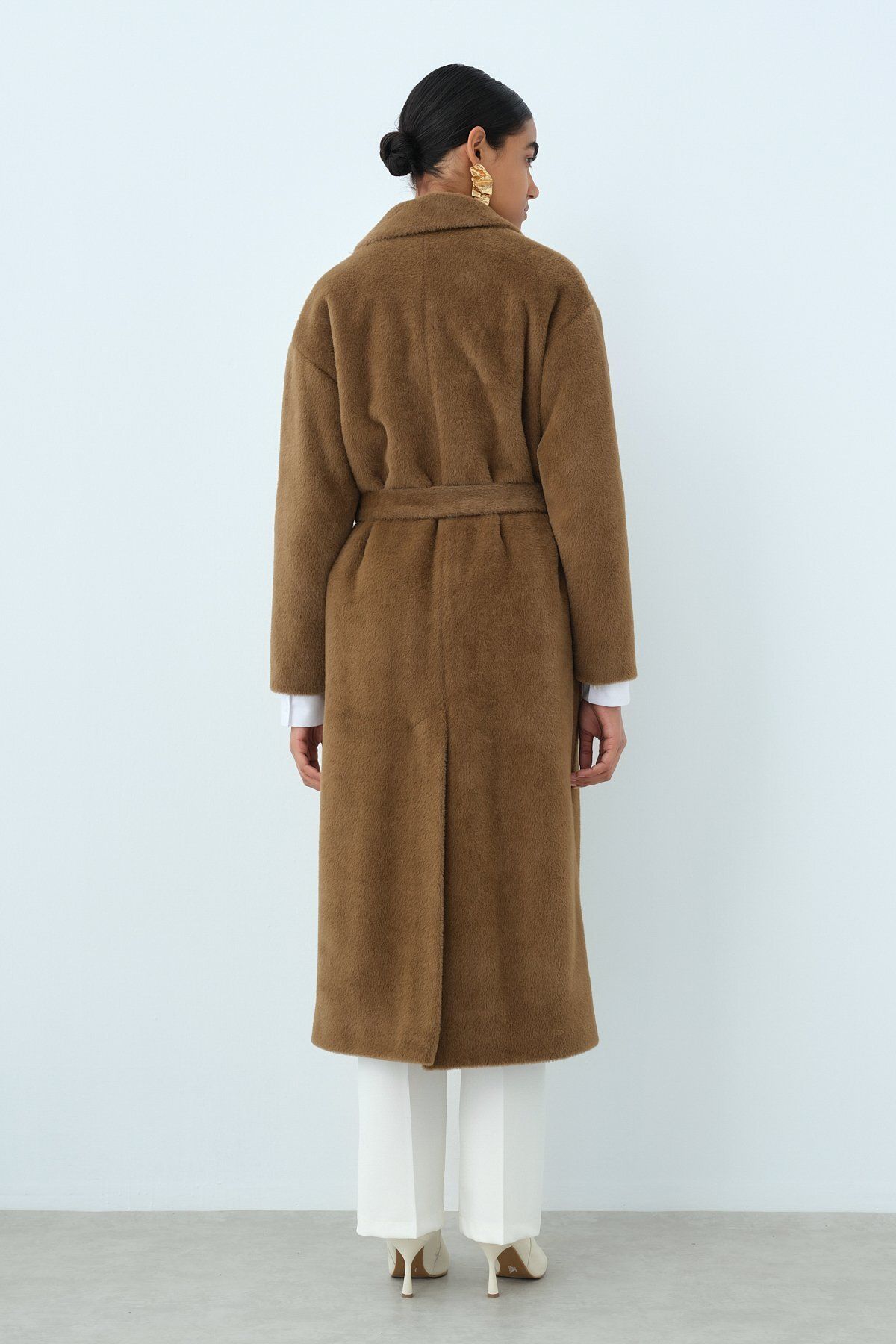 Nihan-Brown Angora Coat - Pocket Detailed 4