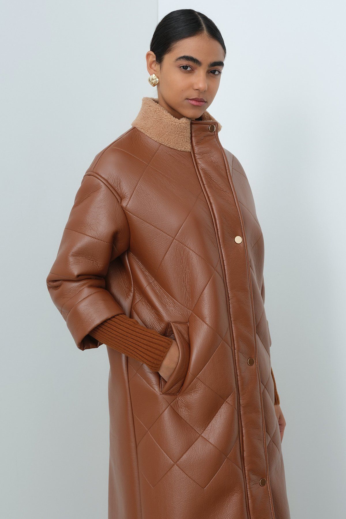 Nihan-Tan Leather Coat - Sleeve Detail 6