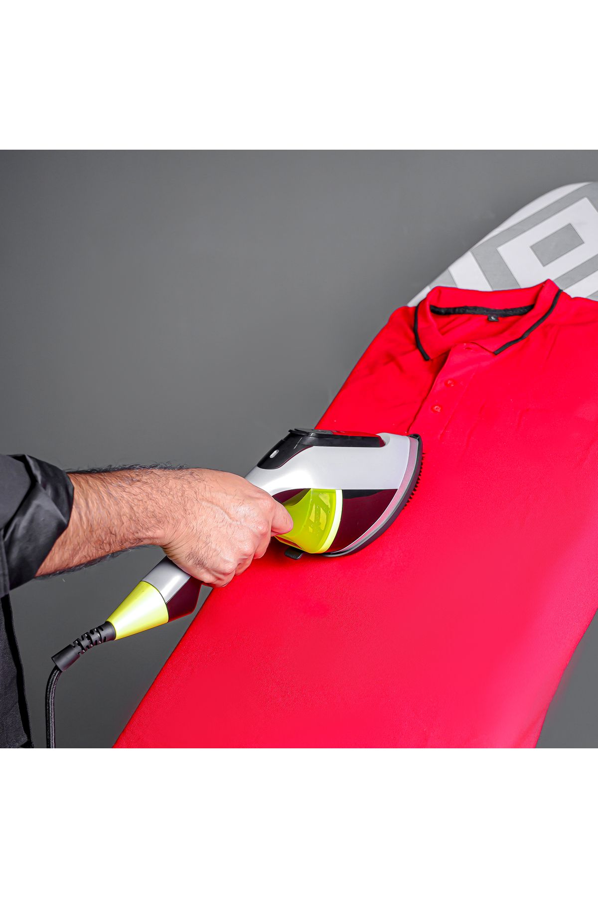 Geepas-Handheld Garment Steamer-170 ml Capacity/ Grey- Ggs25019 4