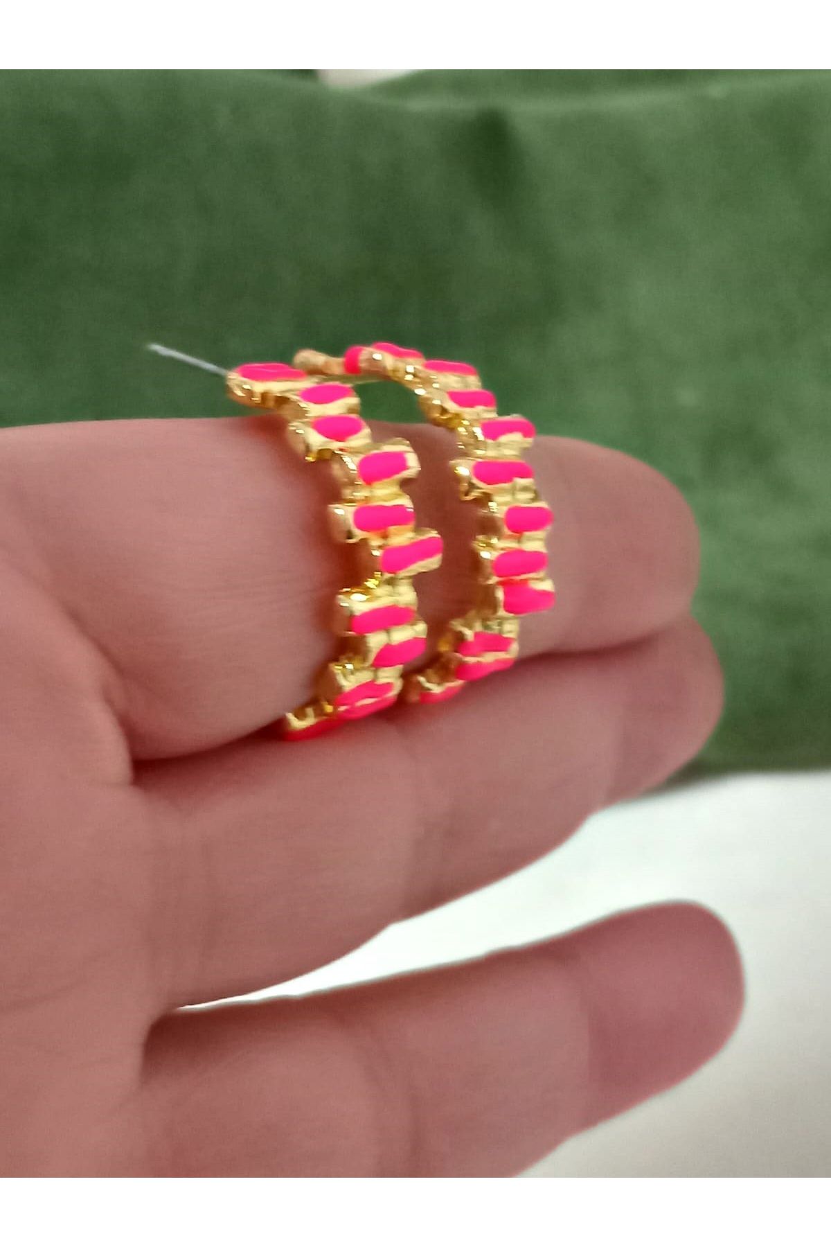 mos&more-Pink Enamel Gold Stylish Hoop Earrings 4