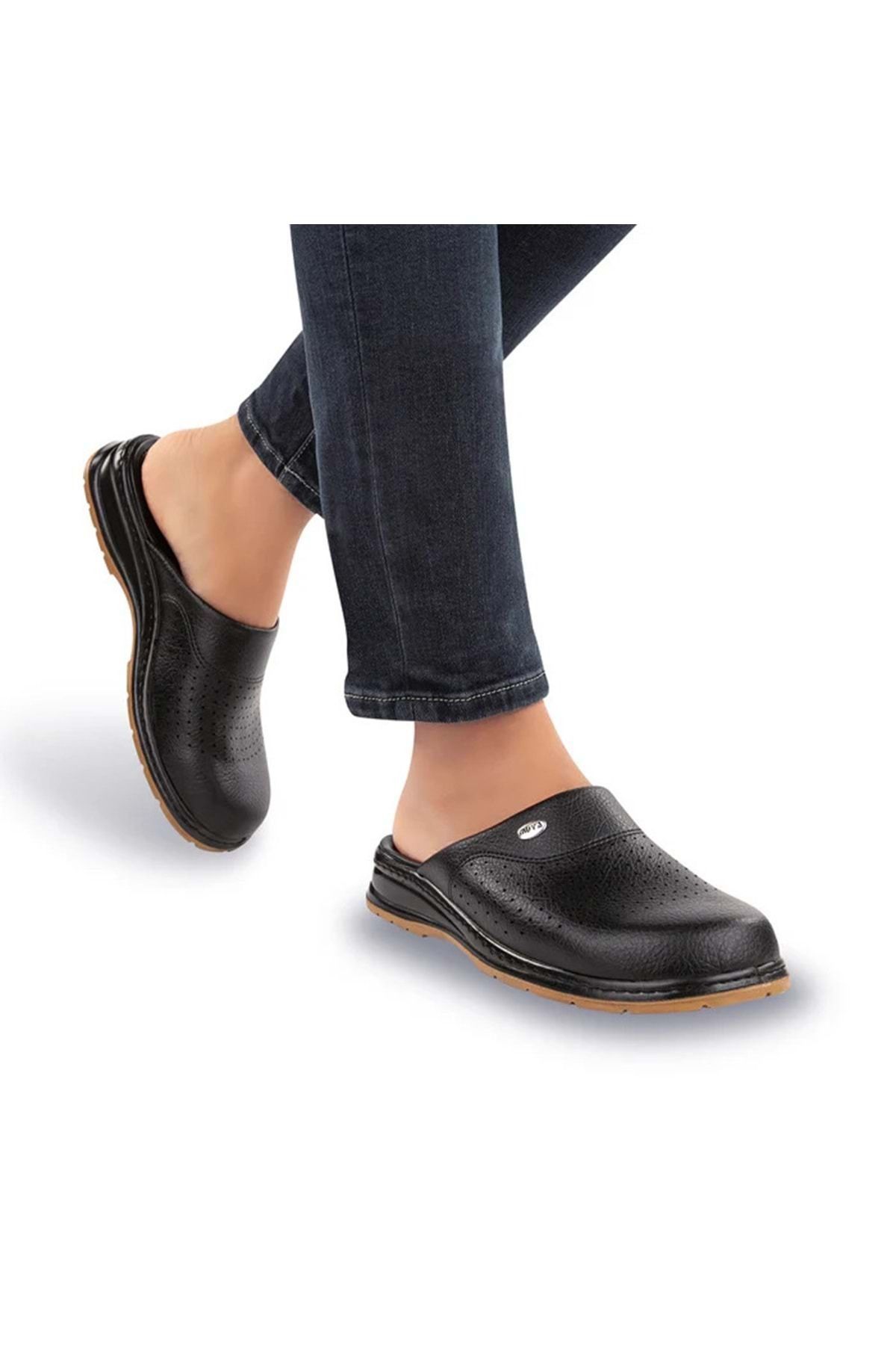 Muya-Black Mustard Slippers - Model 31020-3652 3