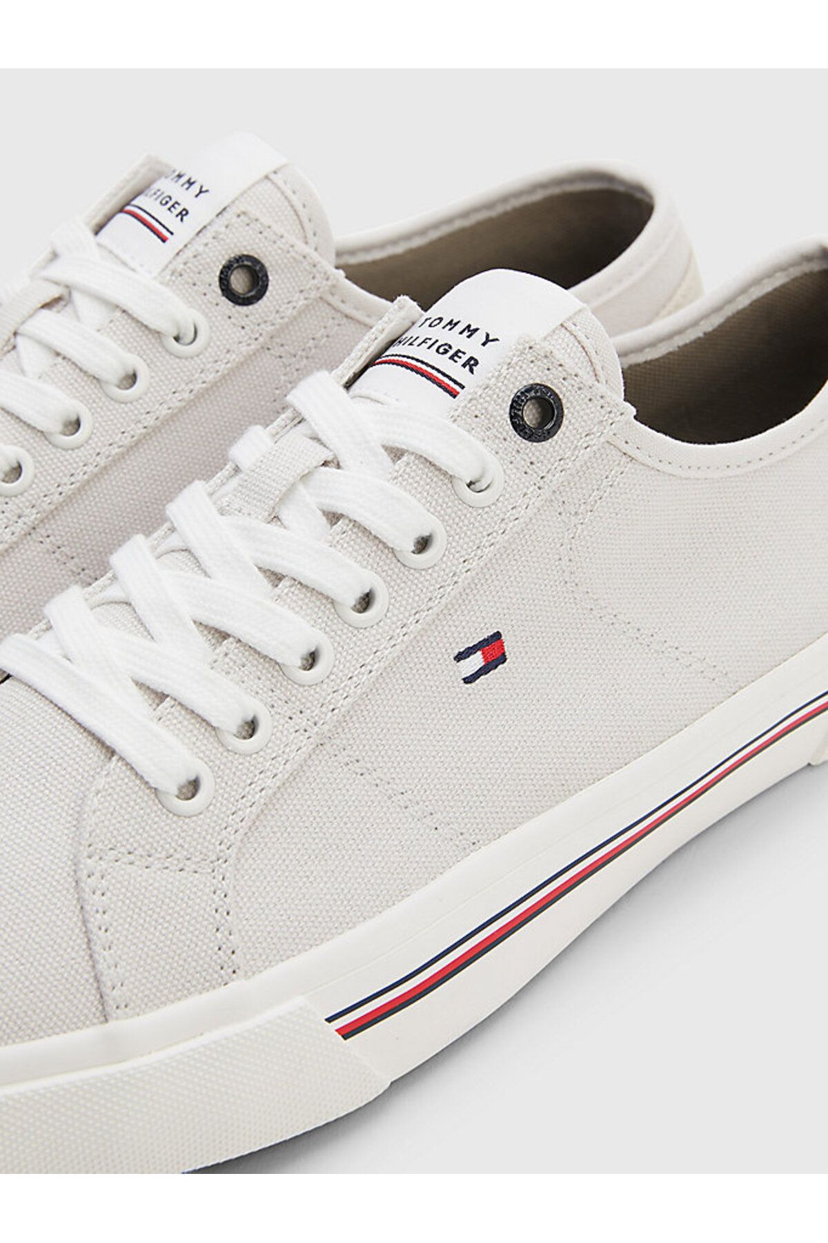 Tommy Hilfiger-Corporate Core Vulc Canvas 3