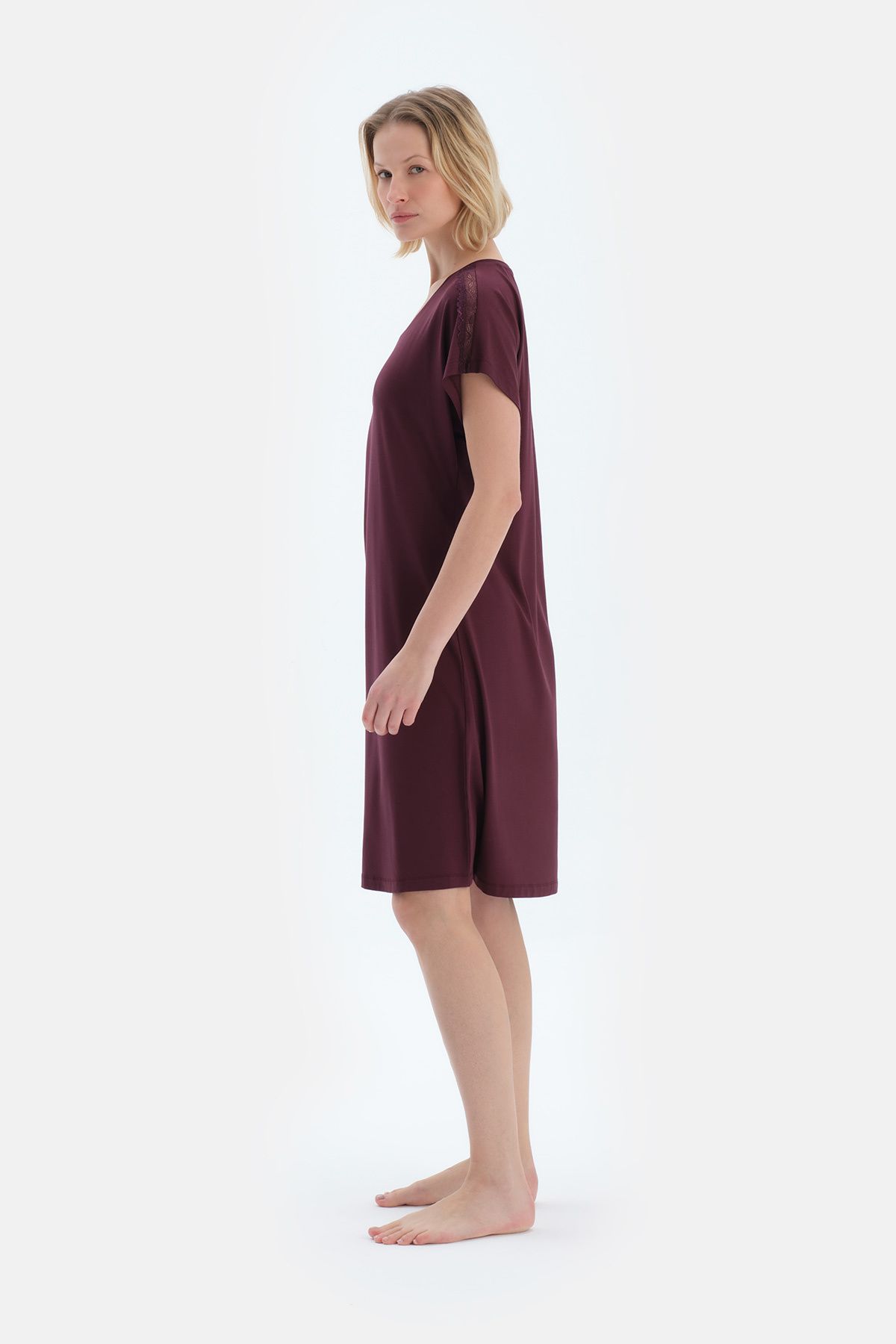 Dagi-Plum Lace Detailed Short Sleeve Viscose Nightgown 3