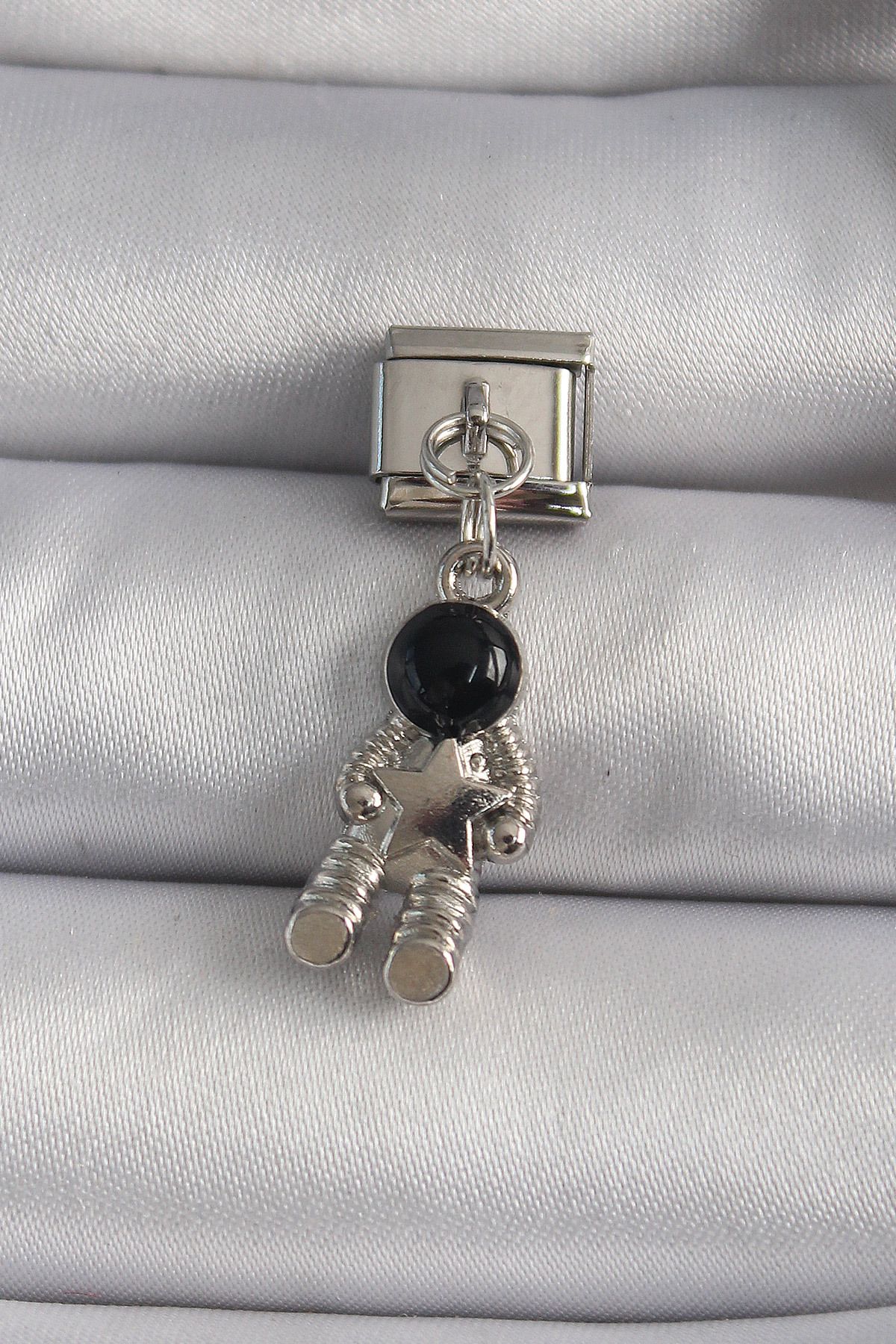 BirdoluSepet 316L Çelik Gümüş Renk Sallantı Astronot Model Yıldız Detay Nomination Charm
