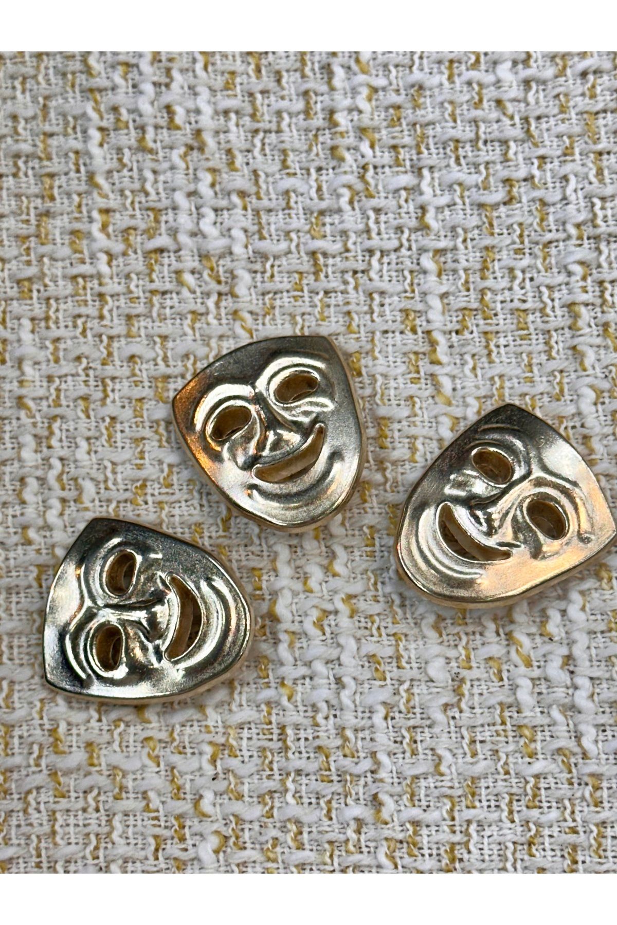 ODDA TASARIM ATÖLYESİ-Theatre Mask Model Gold Color Design Set of 3 Buttons (2,5cm) 3