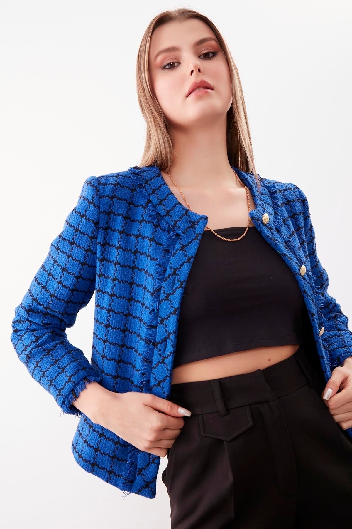 Vitrin-Gold Buttoned Patterned Jacket 2