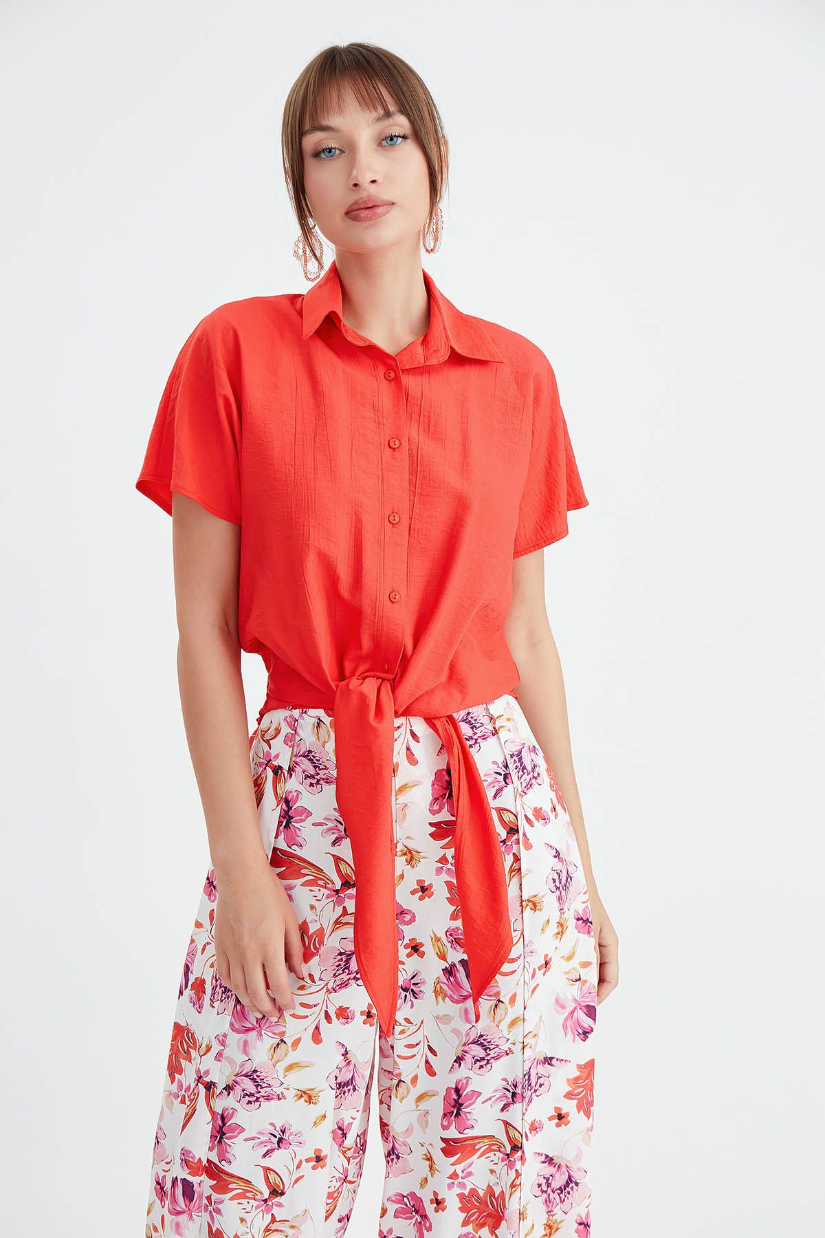 complete the look image