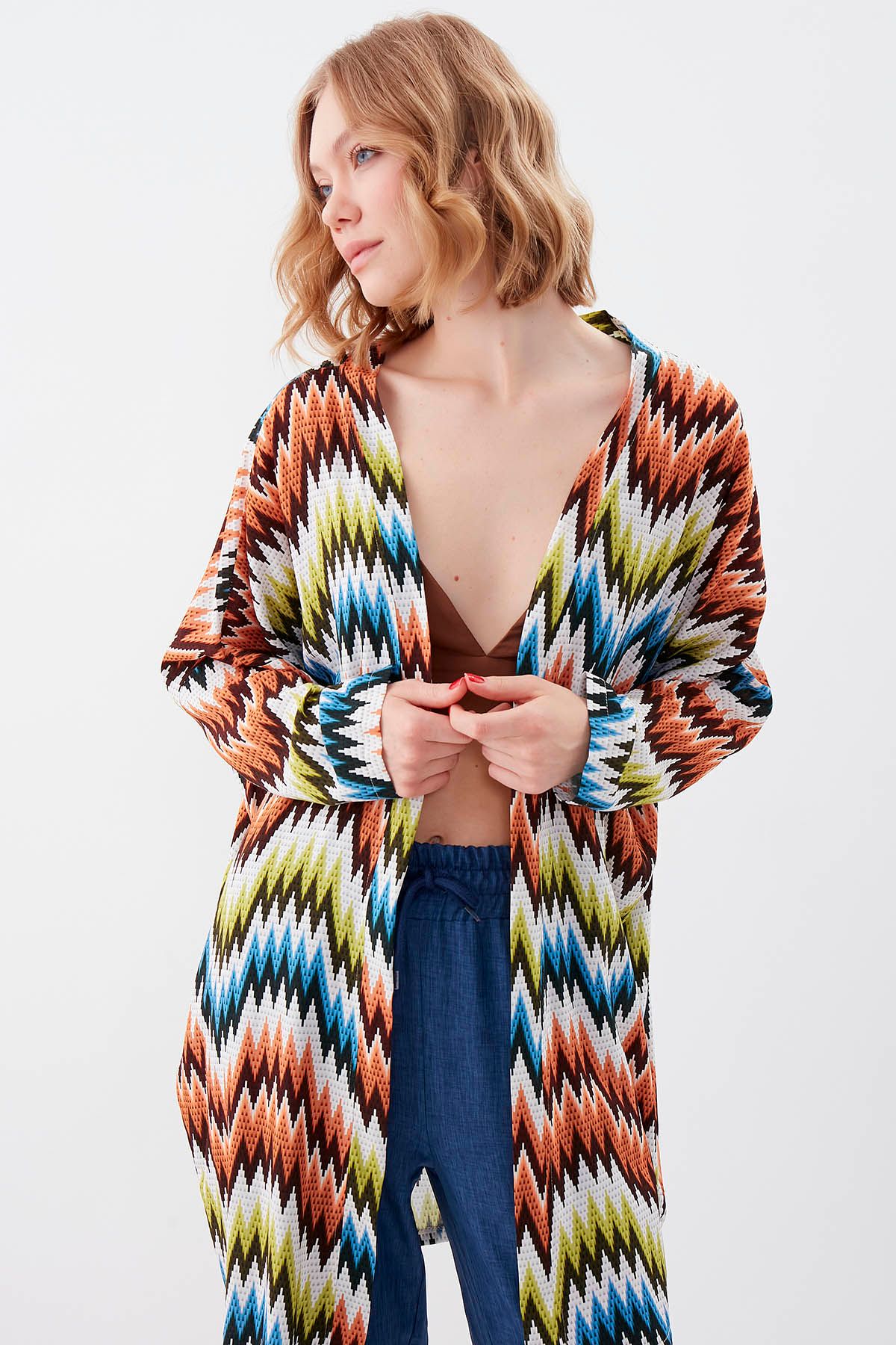 Vitrin-Zigzag Patterned Loose Cardigan 3