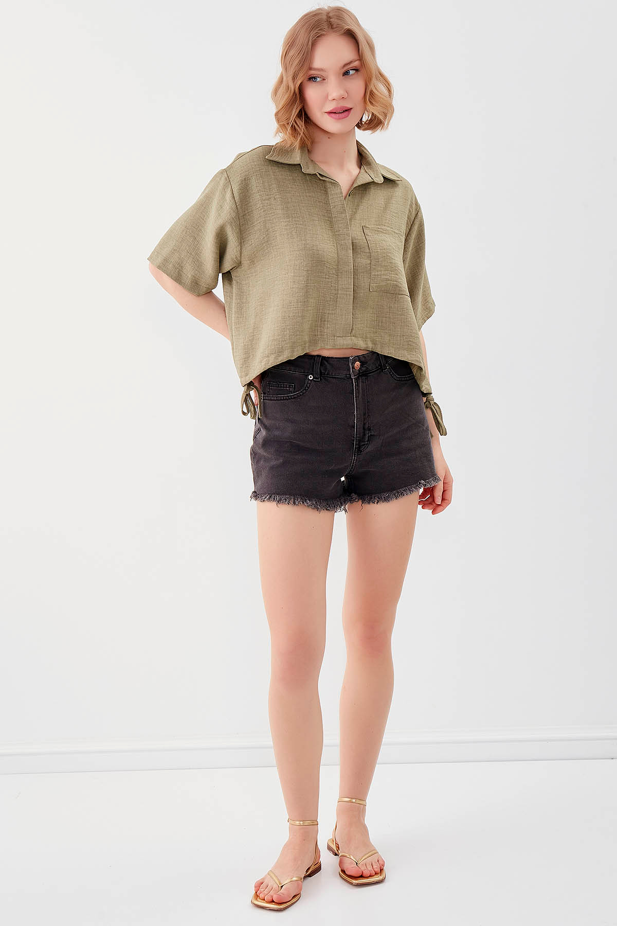 complete the look image