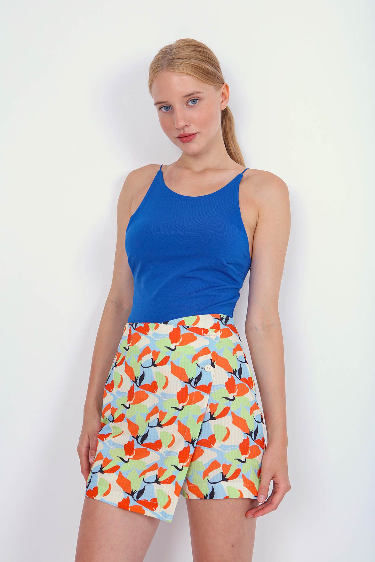 Vitrin-Patterned Button Front Short Skirt 3