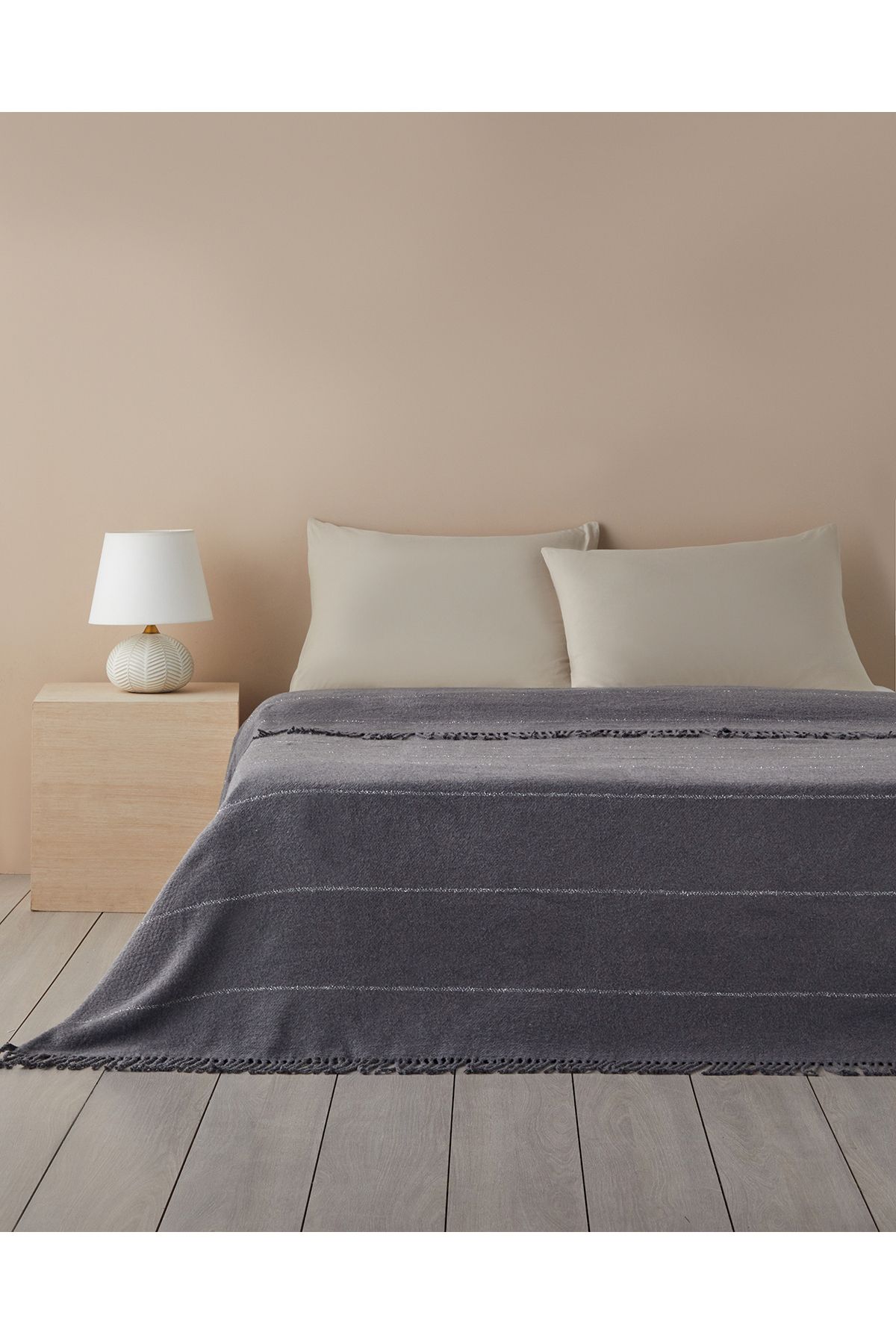 پتوی یک نفره خاکستری یتو پتو تک پنبه ای نقره جریمه 150X200 سانتی متر آنتراسیت  English Home