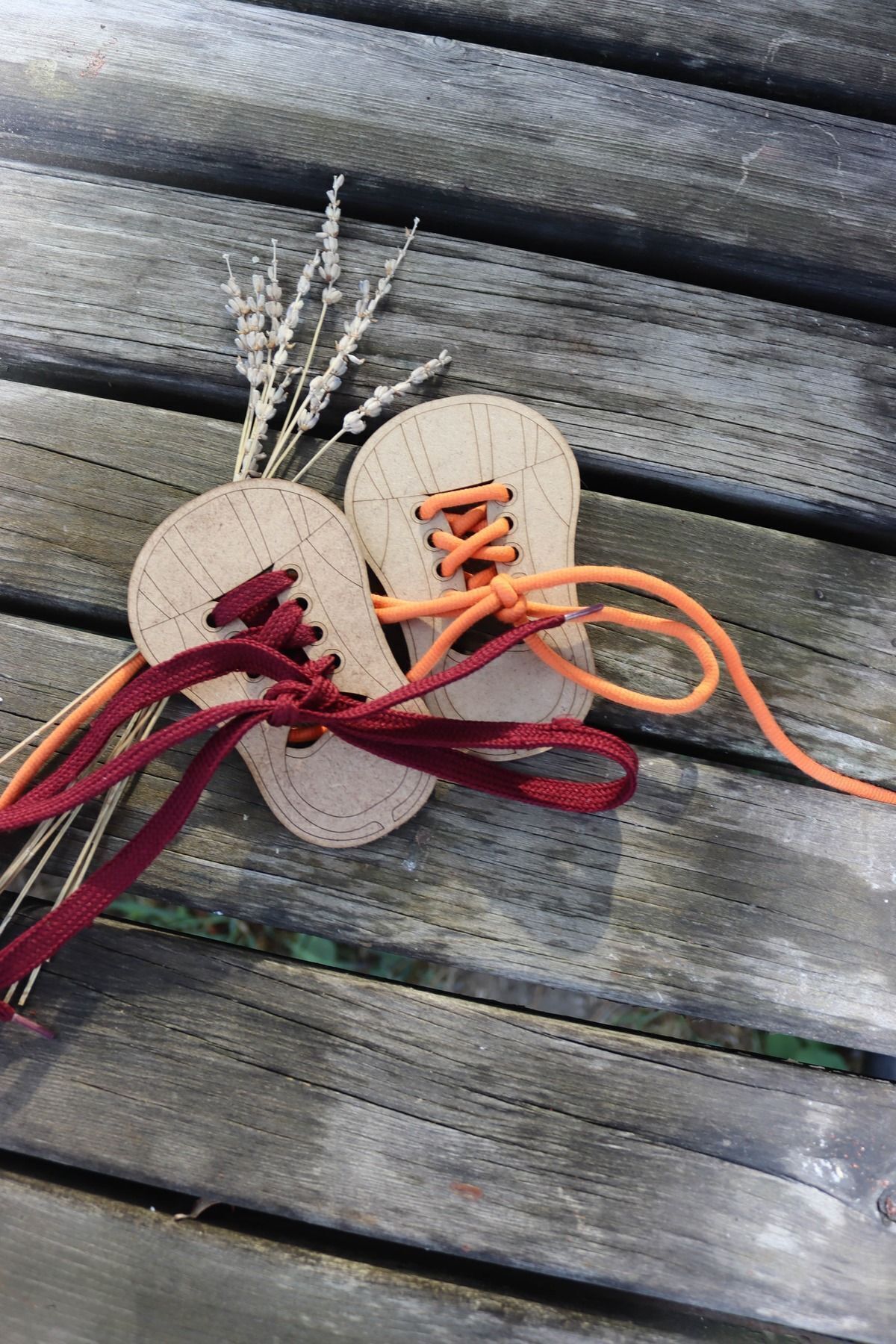 Butik Montessori ,minik Eller Için Ayakkabı Bağlama Eğitici Seti (ÇİFT) 1 Adet Bağcık Hediyemizdir. fotoğrafı 3 (önizleme)