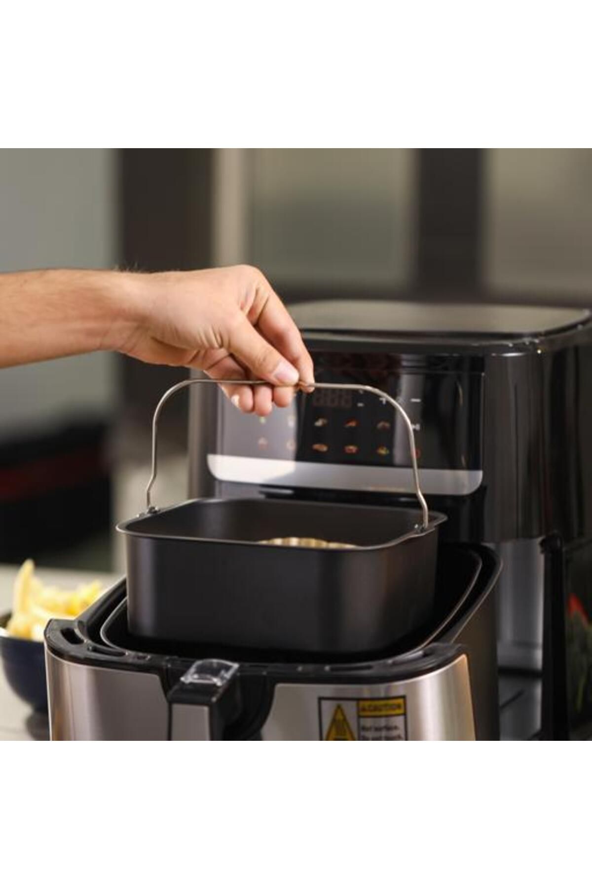 Geepas-Digital Air Fryer- 9.2 Liter Capacity,  60 Min Timer/ Vortex Technology, 10 Preset Programs 5