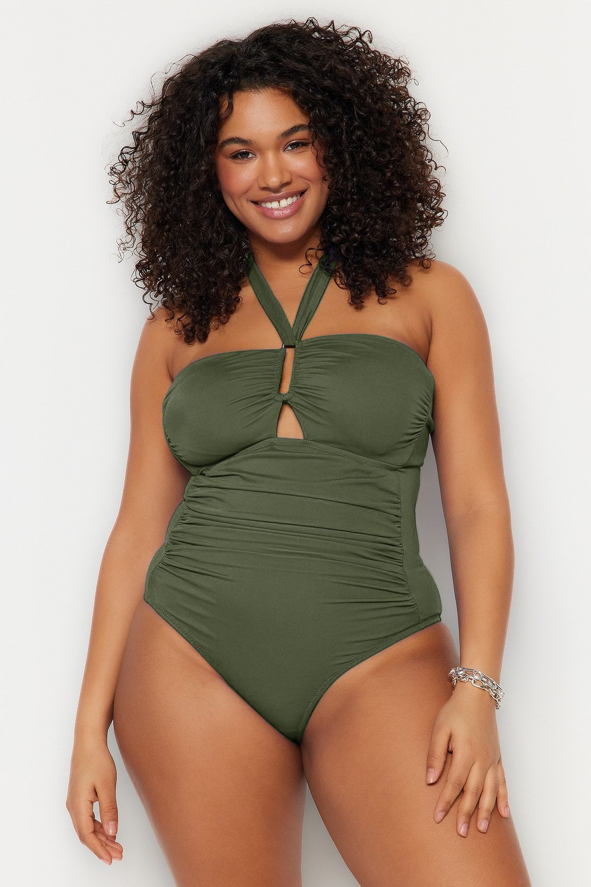 Trendyol Curve-Grüner Neckholder-Badeanzug in Übergröße mit Accessoire-Detail TBBSS23AM00013 5