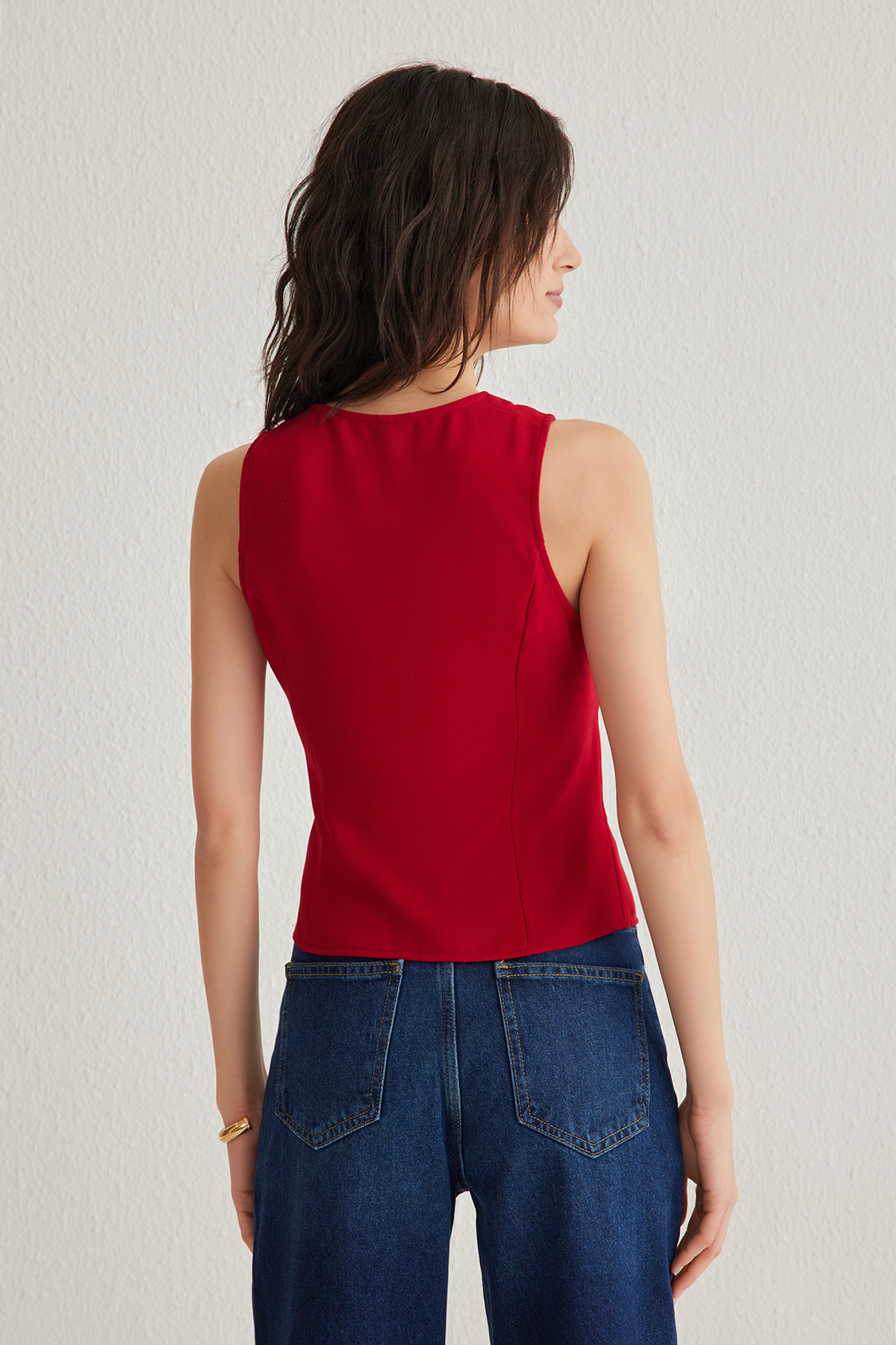 Trendyolmilla  Kırmızı V Yaka Slim Fit Dokuma Dokuma Bluz TWOSS25BZ00055 - Görsel 5