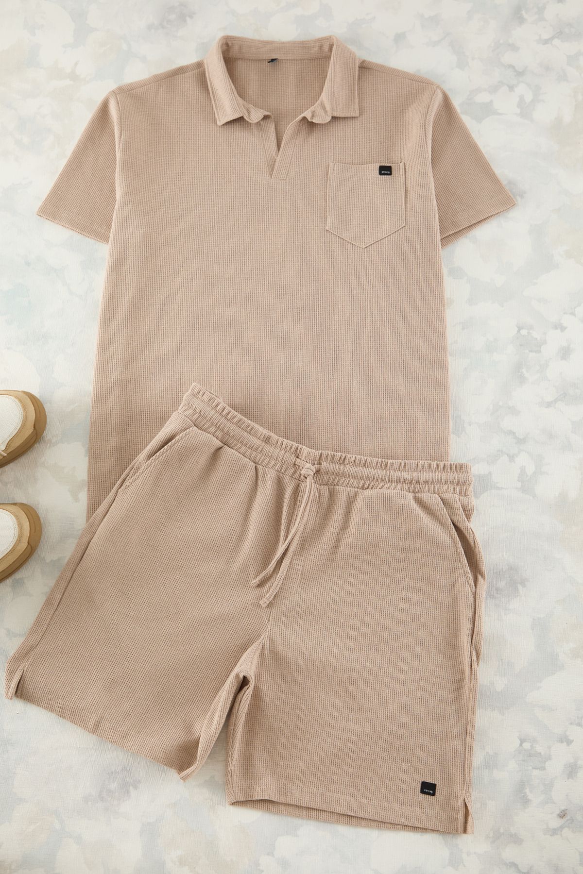 Trendyol Collection-Camel Regular/Normal Cut Teksturowany Polo Neck T-shirt-Shorts Duży Rozmiar Dres Zestaw 1