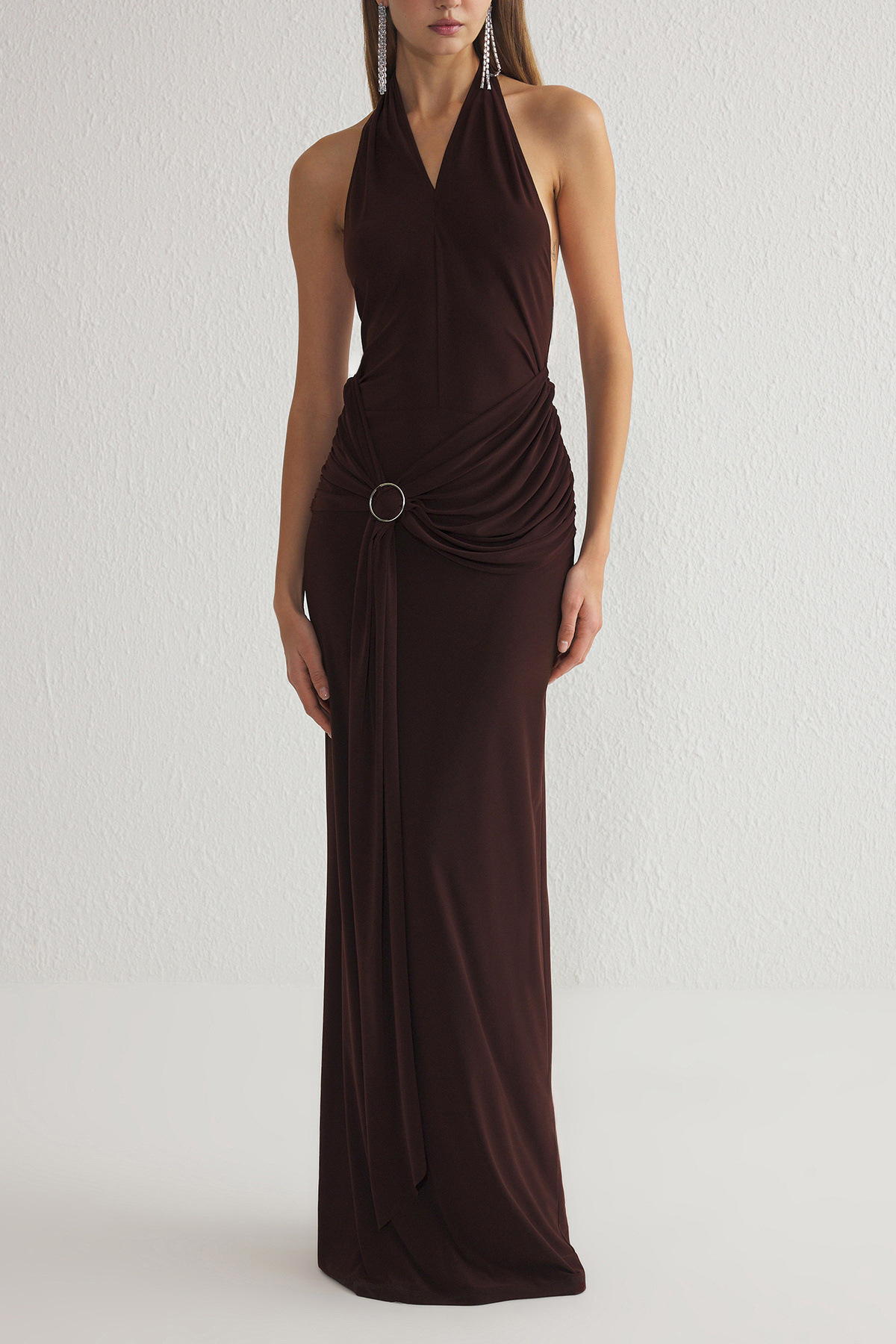 Trendyol Collection-Braunes, detailliertes, gestricktes, langes, stilvolles Abendkleid für die Nacht, Abschlusskleid TPRSS25AE00014 4